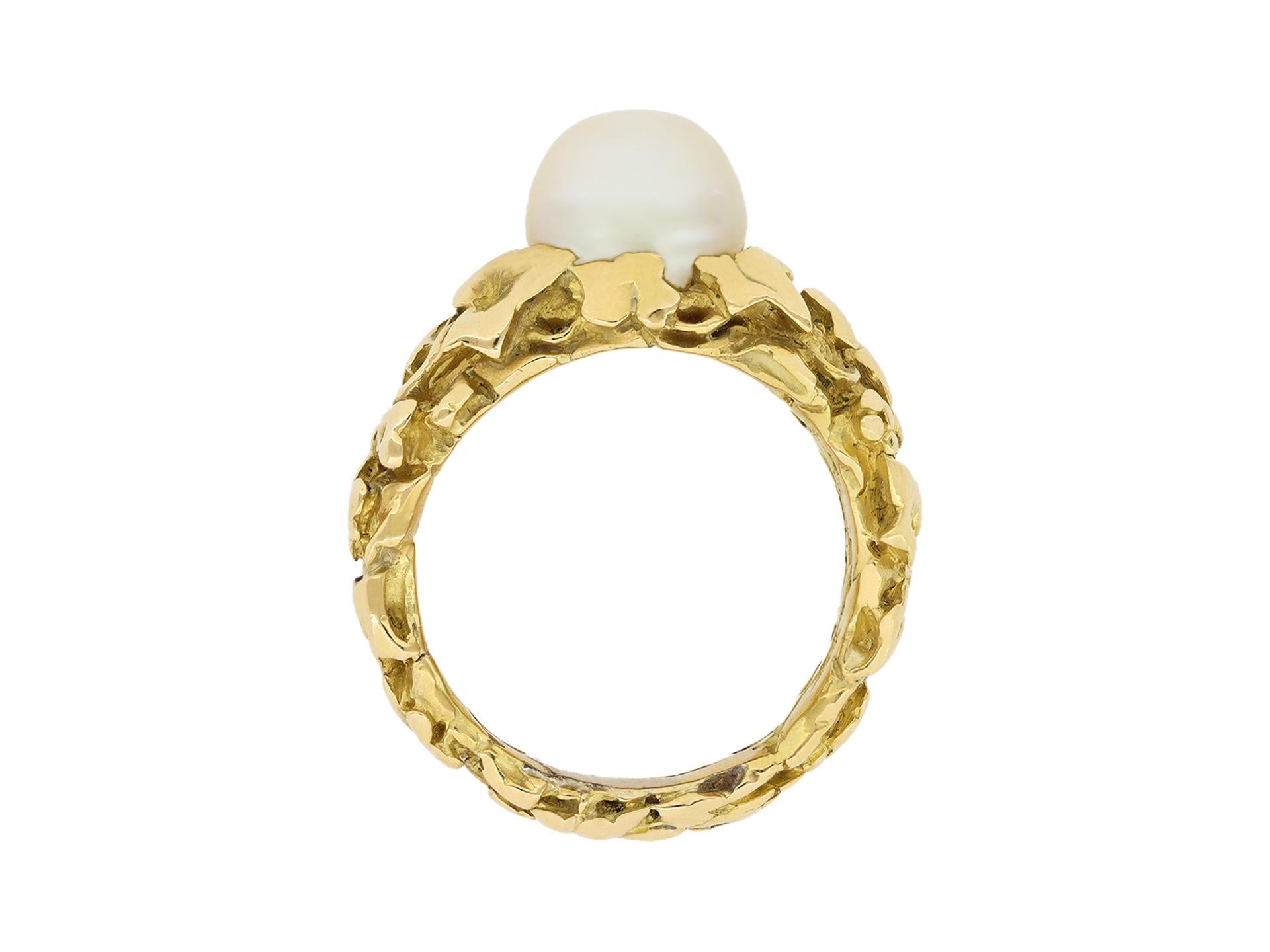 Women's or Men's Art Nouveau Natural Pearl Ring by Wièse, circa 1900 For Sale