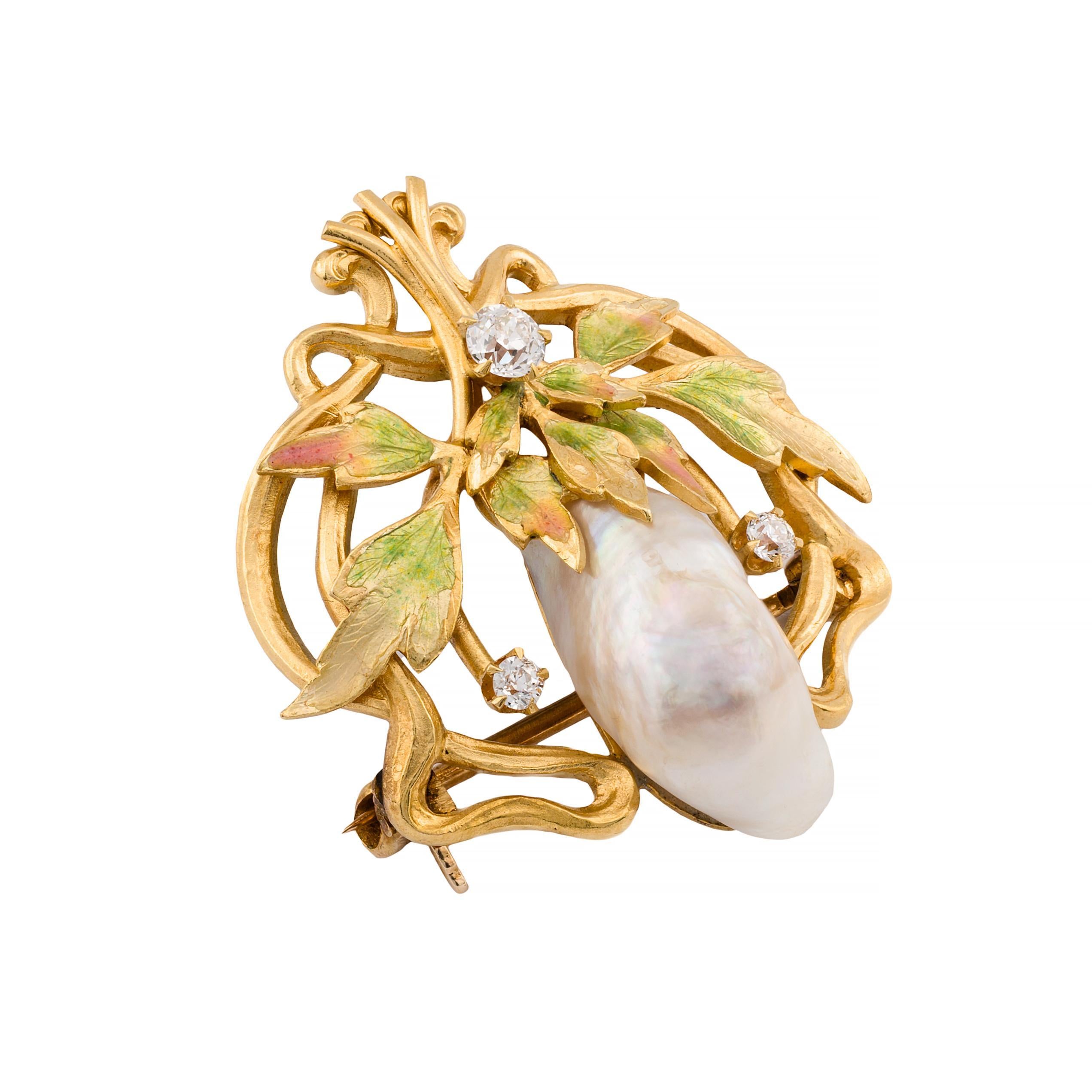 Aston Estate Jewelry Presents:

An elegant Art Nouveau brooch from 1905, showcasing a harmonious blend of natural elements and fine craftsmanship. 

The design features a central natural white freeform river pearl, gracefully surrounded by delicate