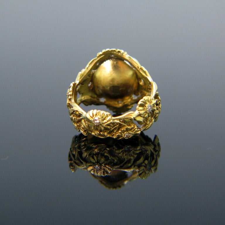 Art Nouveau Natural Saltwater Pearl Diamonds Daisy Yellow Gold Ring In Good Condition In London, GB
