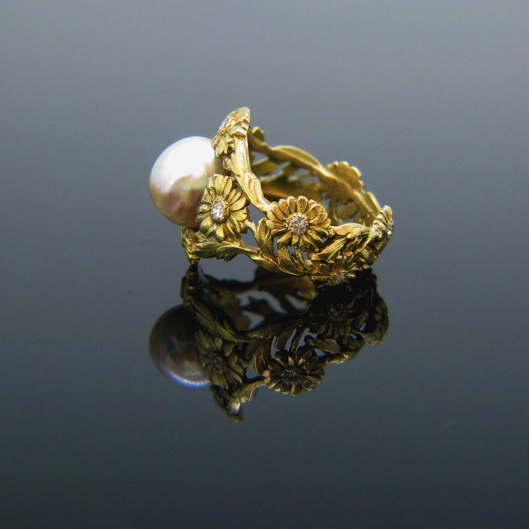 Art Nouveau Natural Saltwater Pearl Diamonds Daisy Yellow Gold Ring 1