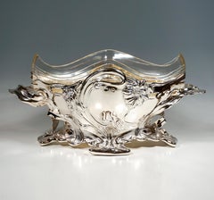 Centre de table Art Nouveau en forme de navette avec décoration florale, Vienne 1900