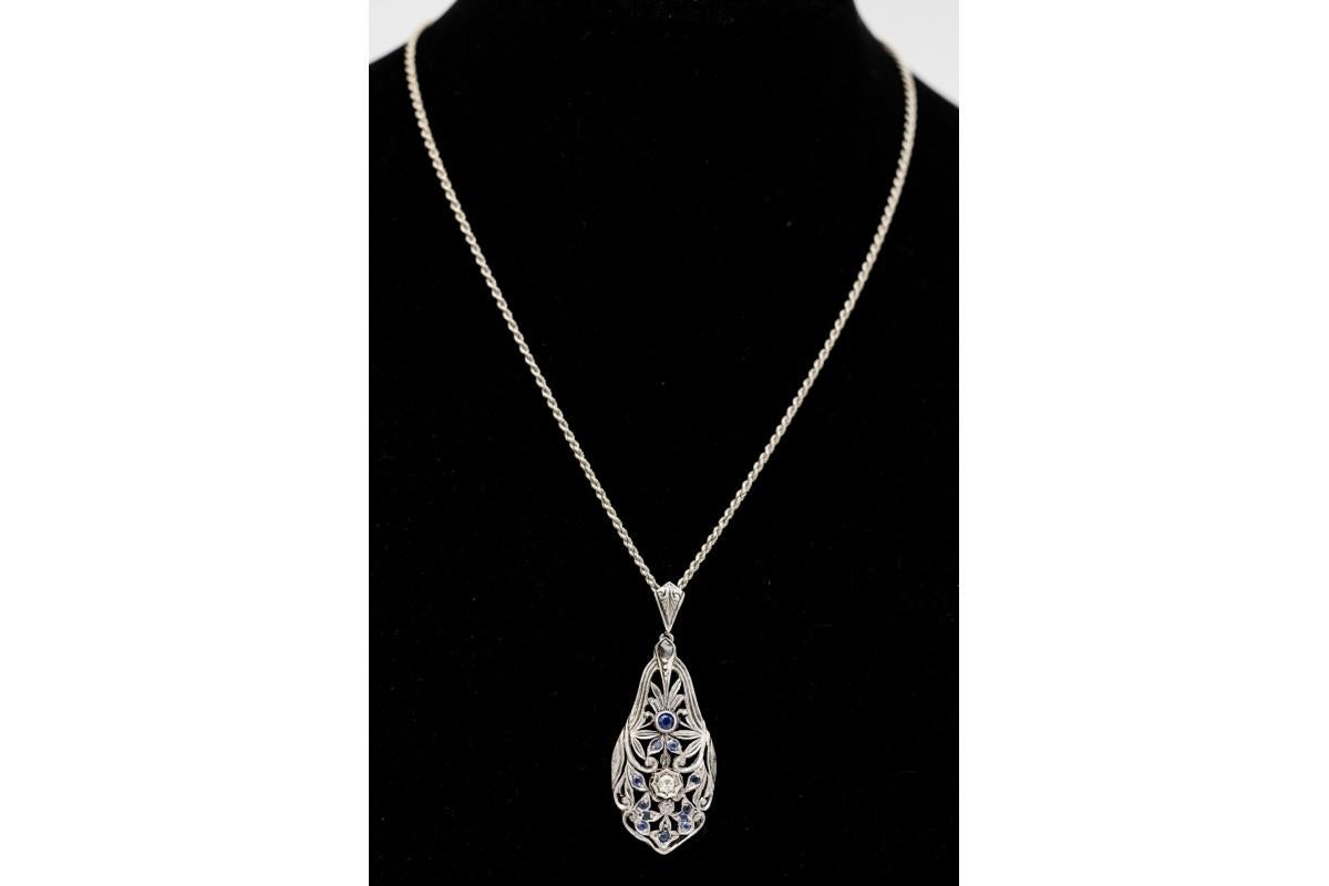 Art Nouveau necklace with diamonds and sapphires, 1930s. For Sale 3