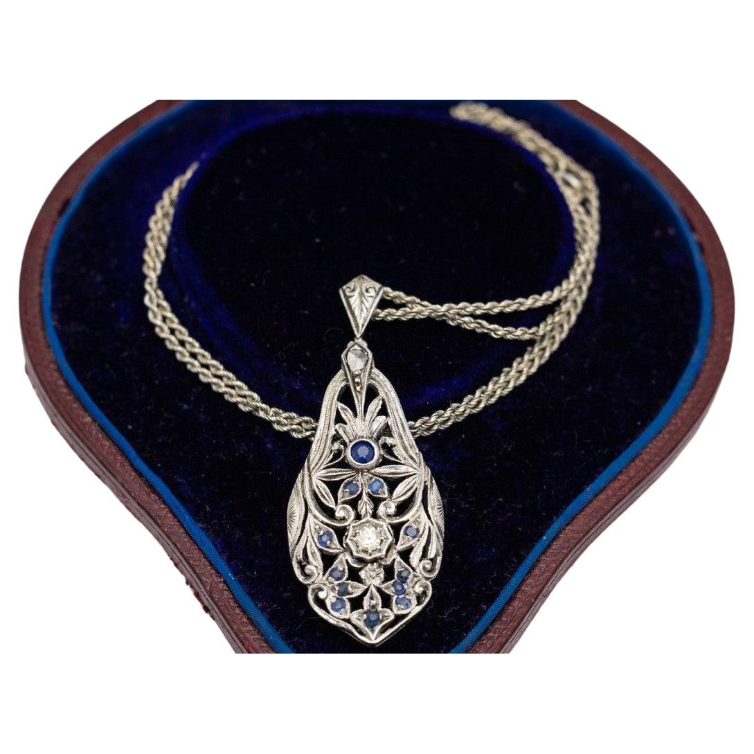 Art Nouveau necklace with diamonds and sapphires, 1930s. For Sale