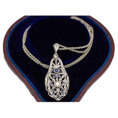 Vintage Art Nouveau necklace with diamonds and sapphires, 1930s.