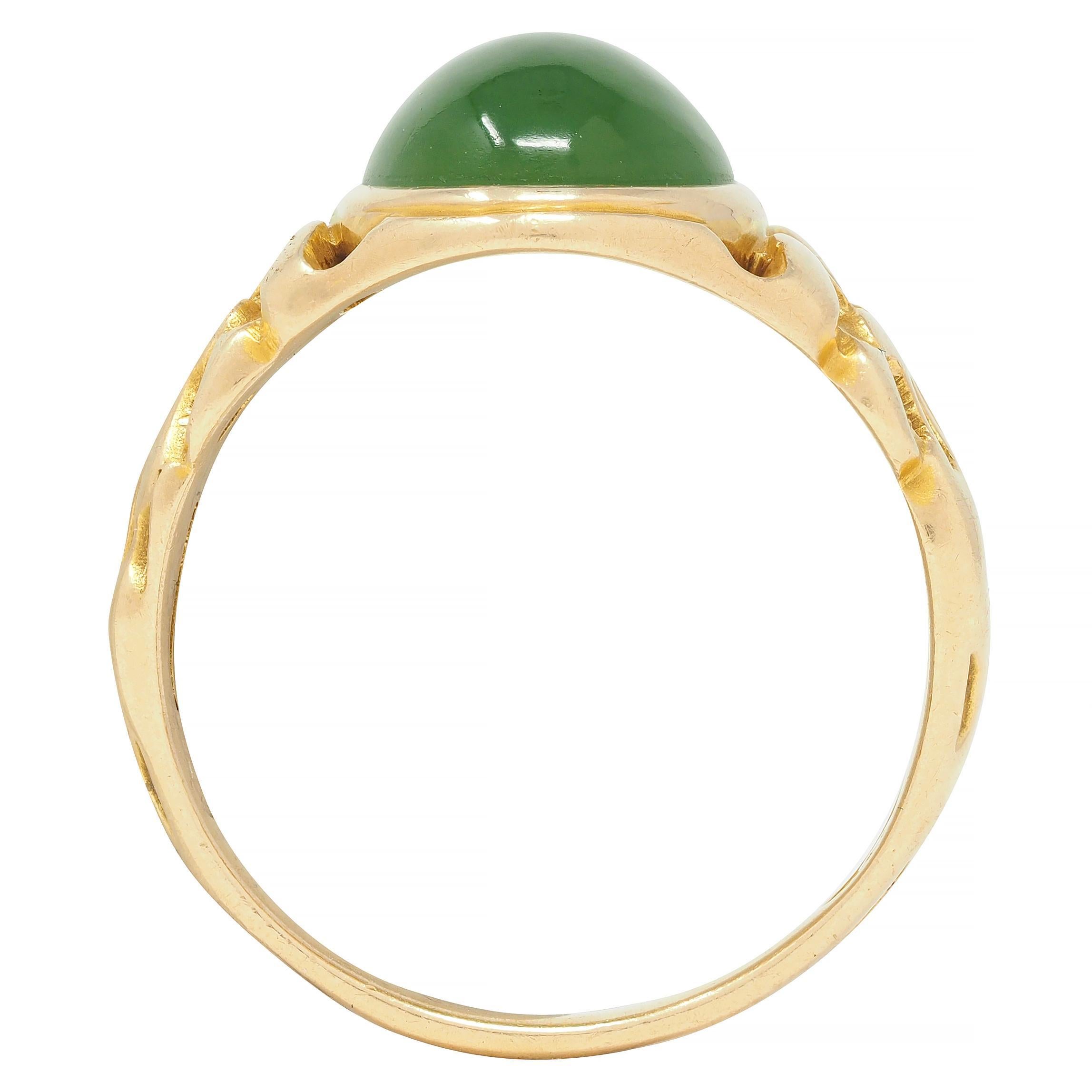 Art Nouveau Nephrite Jade 14 Karat Yellow Gold Antique Unisex Signet Ring For Sale 6