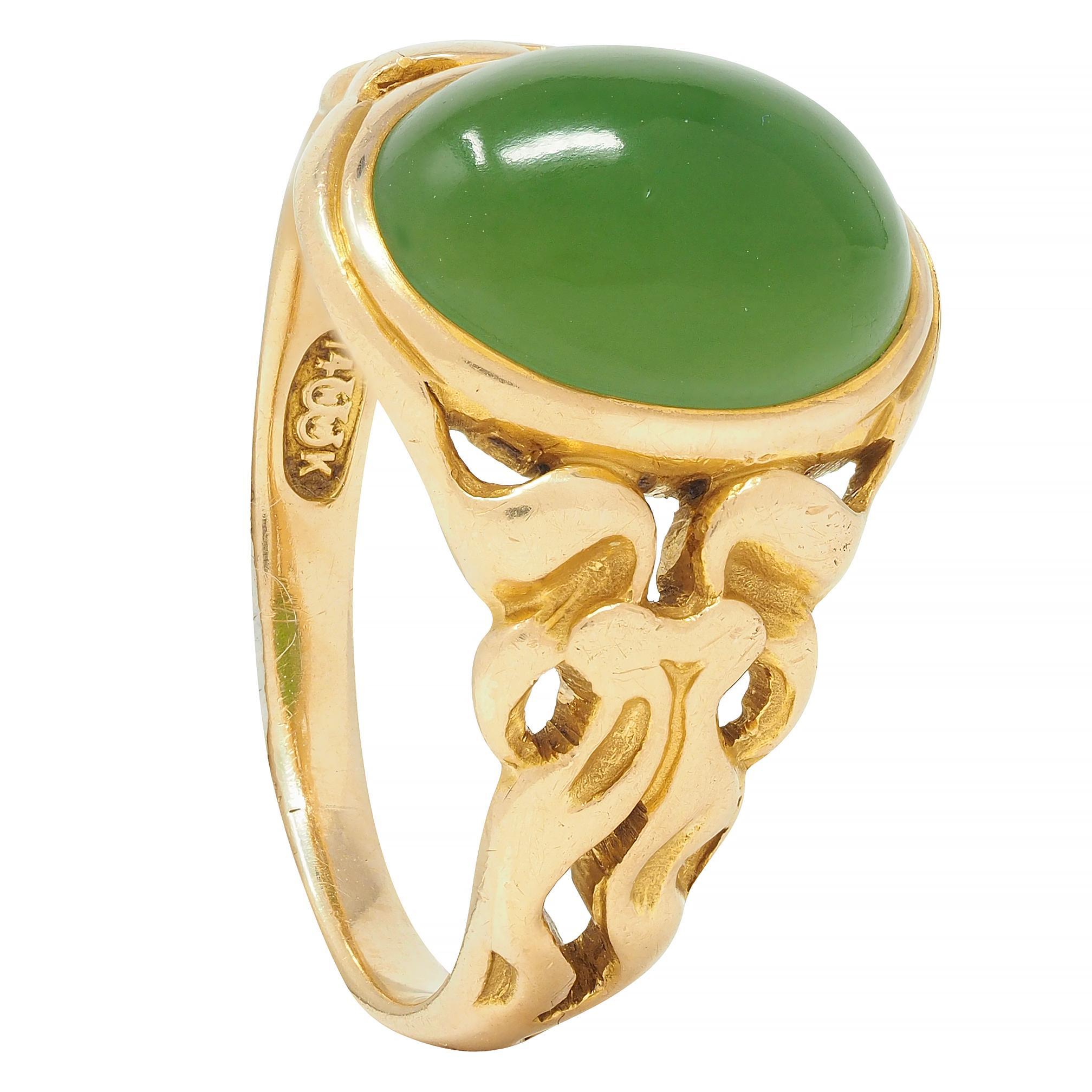 Art Nouveau Nephrite Jade 14 Karat Yellow Gold Antique Unisex Signet Ring For Sale 7