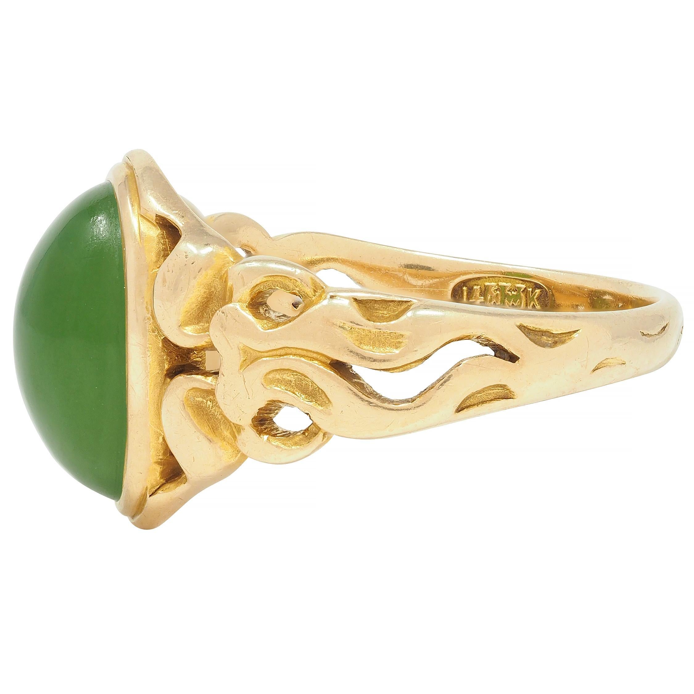Art Nouveau Nephrite Jade 14 Karat Yellow Gold Antique Unisex Signet Ring For Sale 2