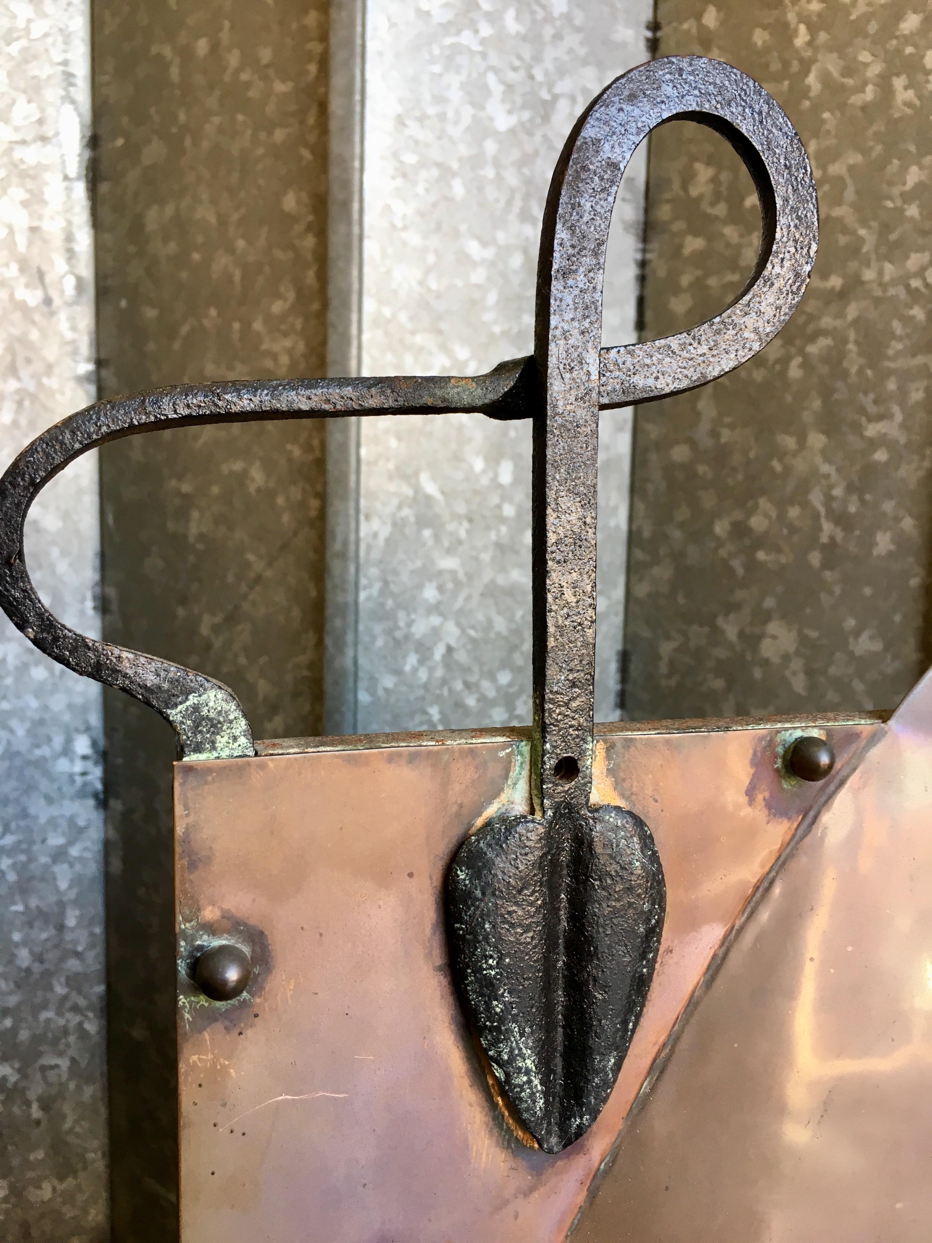 Hammered Art Nouveau Newlyn Copper and Iron Fire Screen circa, 1910s