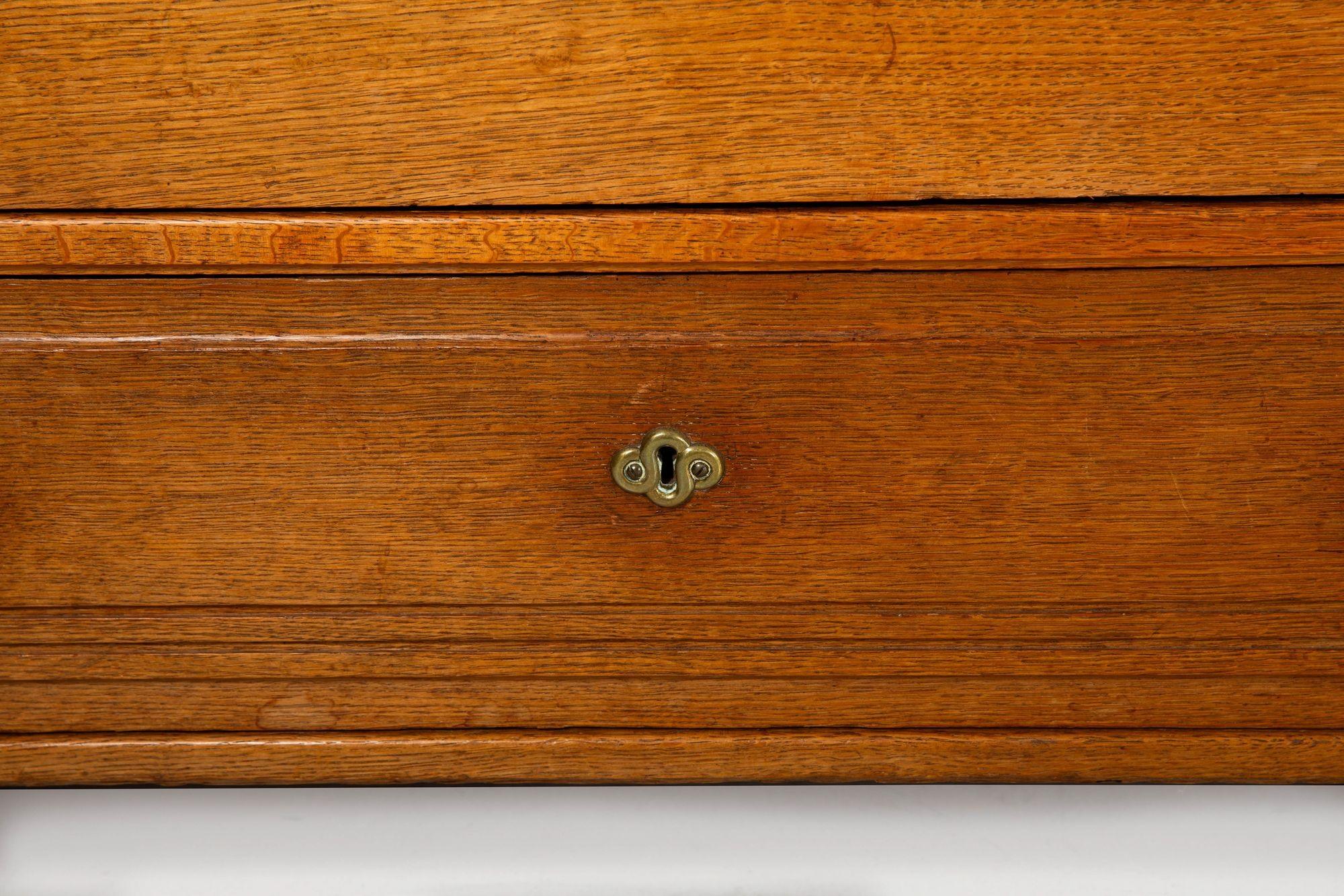 Armadio e comodino in rovere Art Nouveau di Gustave Serrurier-Bovy in vendita 10