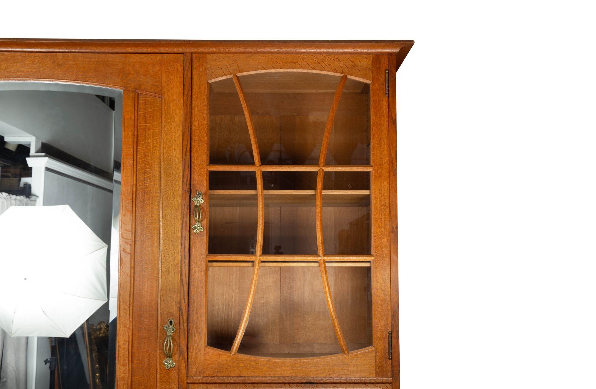 Armadio e comodino in rovere Art Nouveau di Gustave Serrurier-Bovy in vendita 2