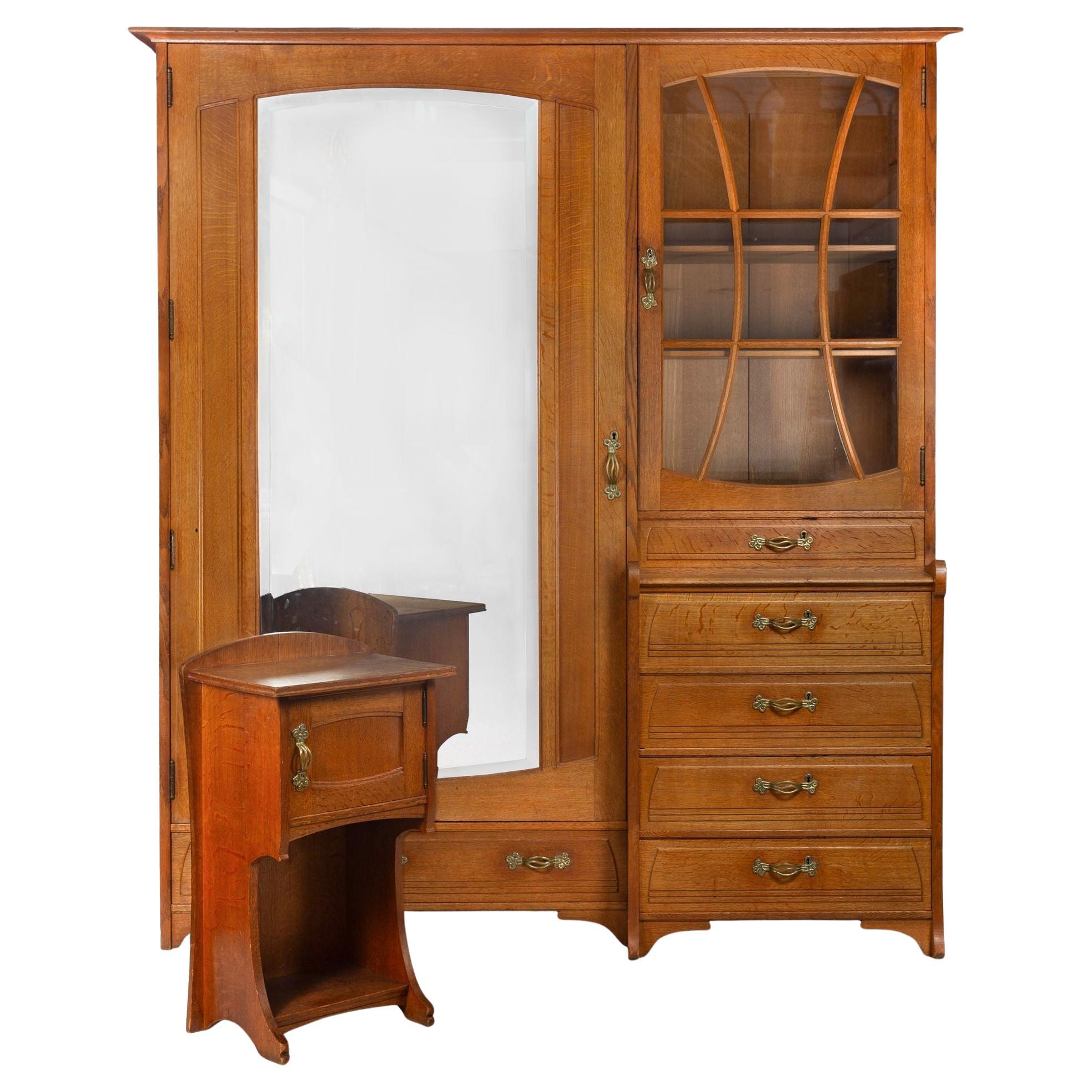 Armadio e comodino in rovere Art Nouveau di Gustave Serrurier-Bovy in vendita