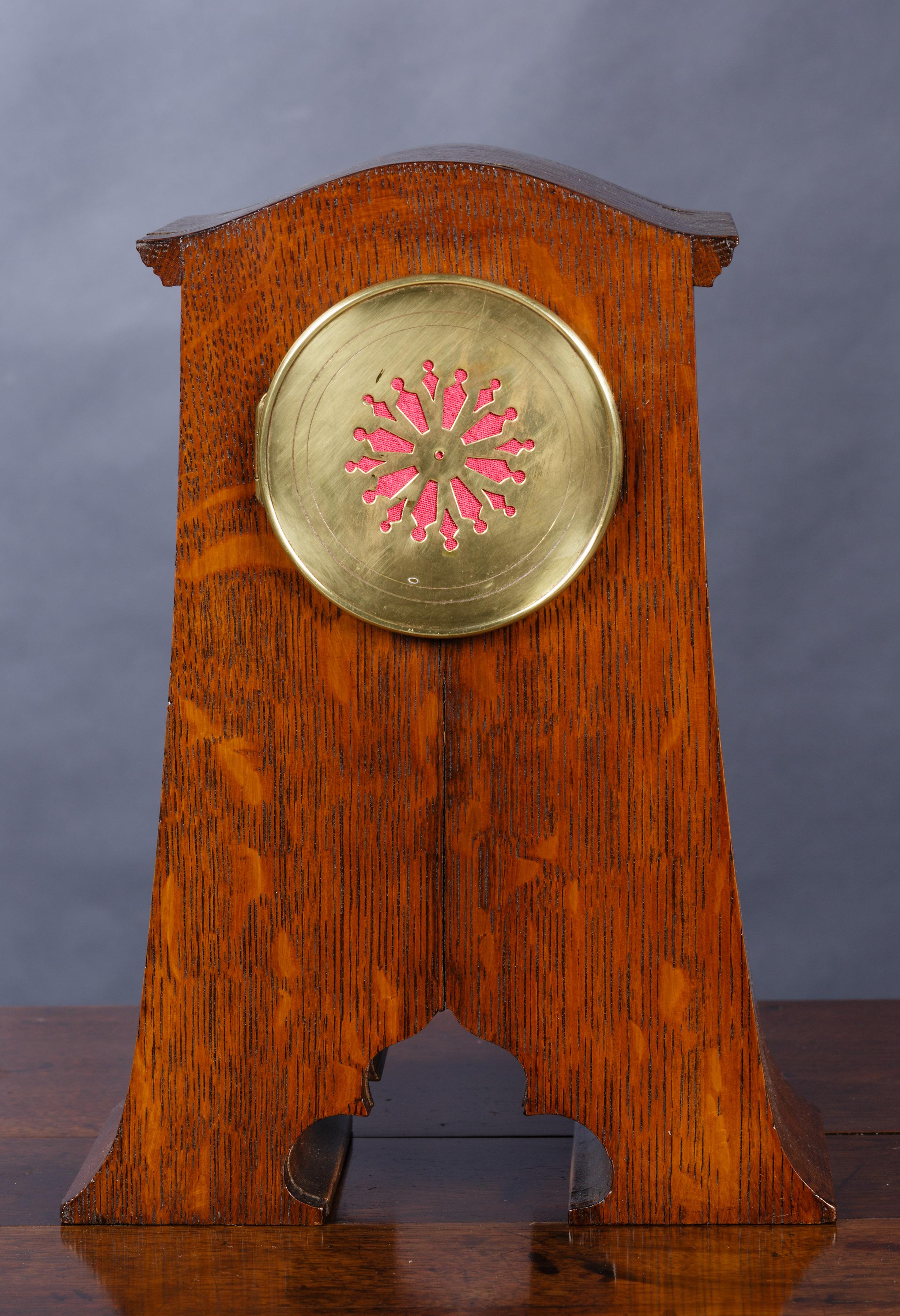 Early 20th Century Art Nouveau Oak Cased Mantel Clock with Copper Inlay by Vecten, Paris