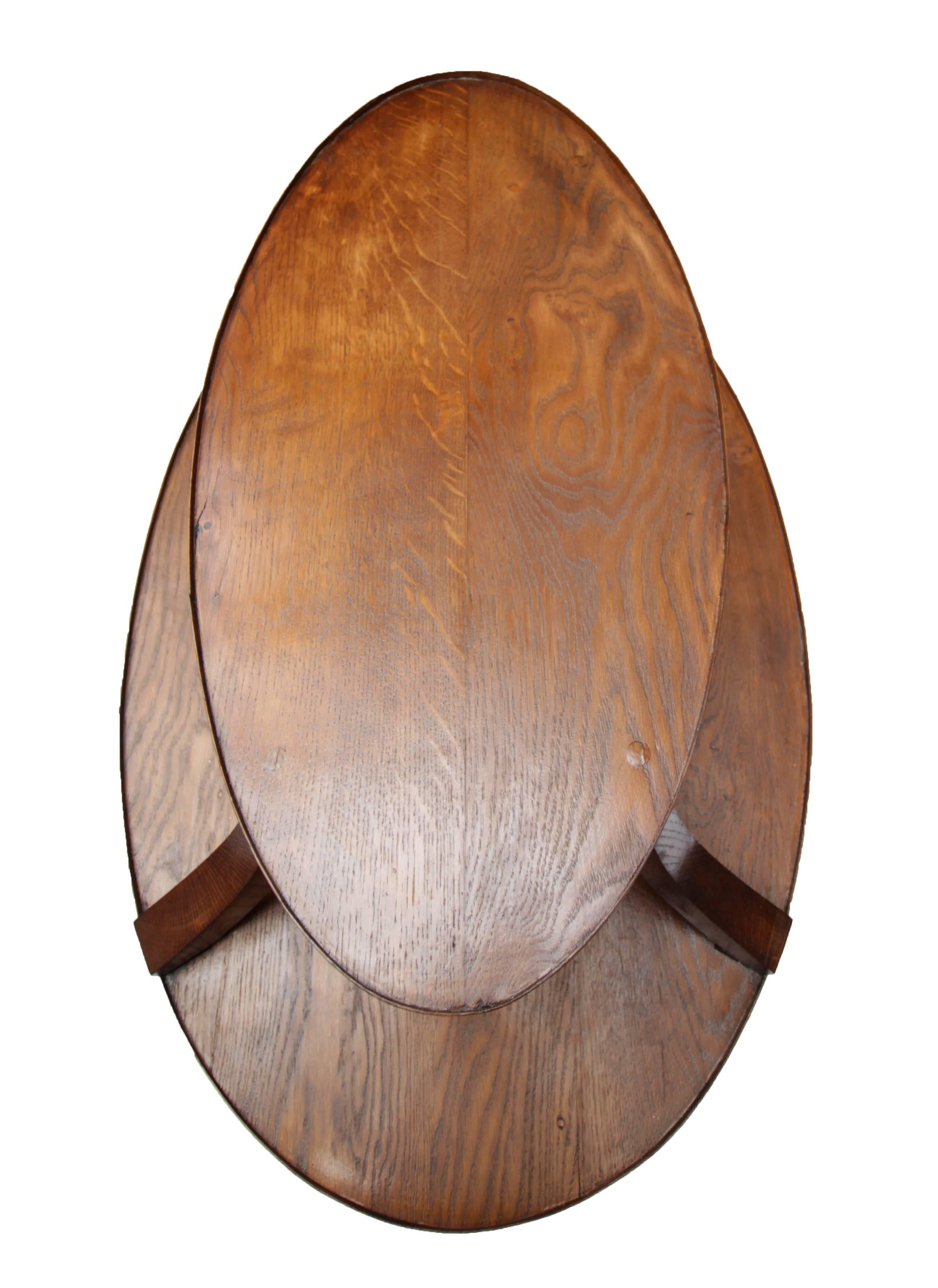 Art Nouveau Oak Table In Good Condition For Sale In Darmstadt, DE