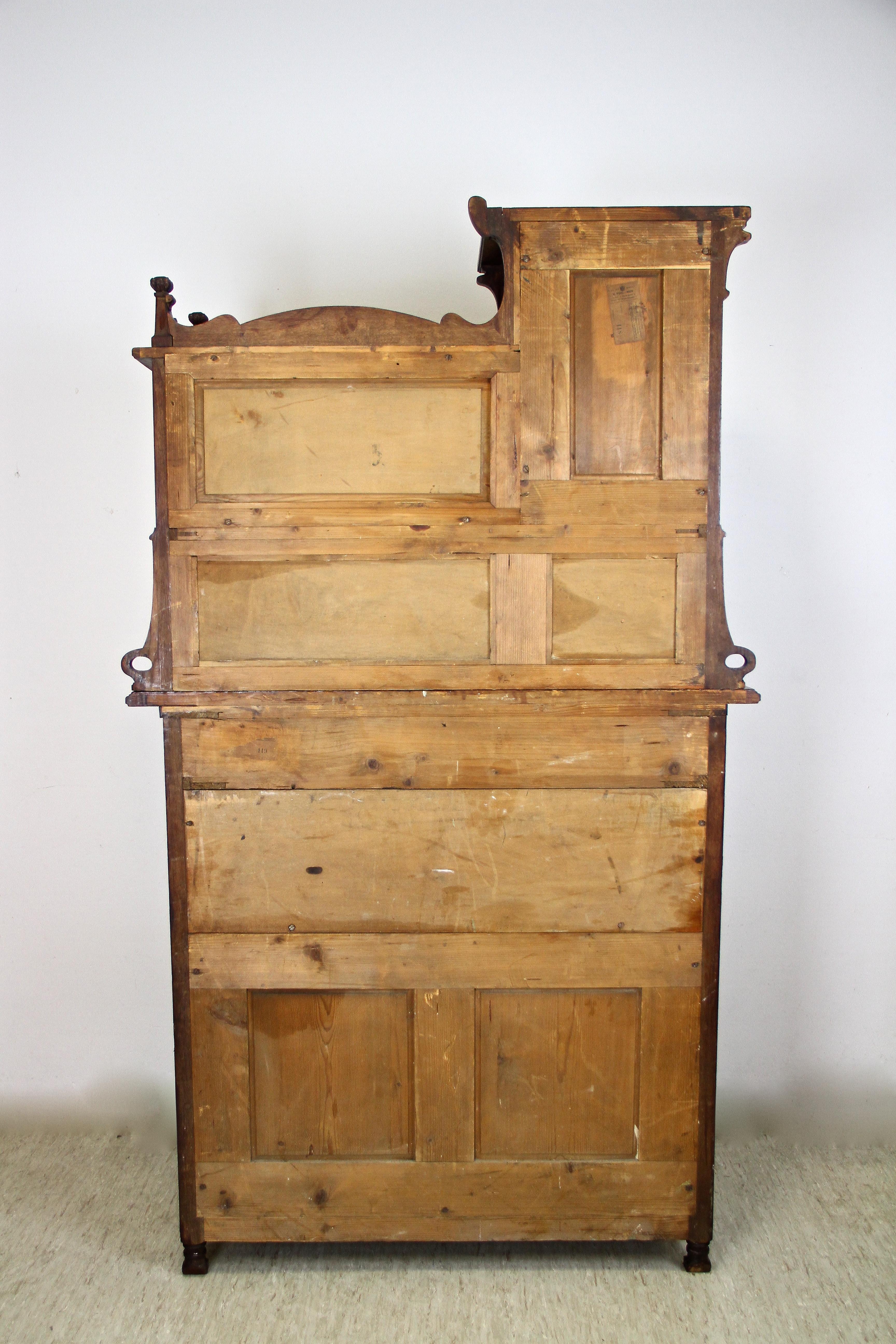 Art Nouveau Oakwood Cabinet/ Buffet with Colored Lead Glass, Austria, circa 1900 11