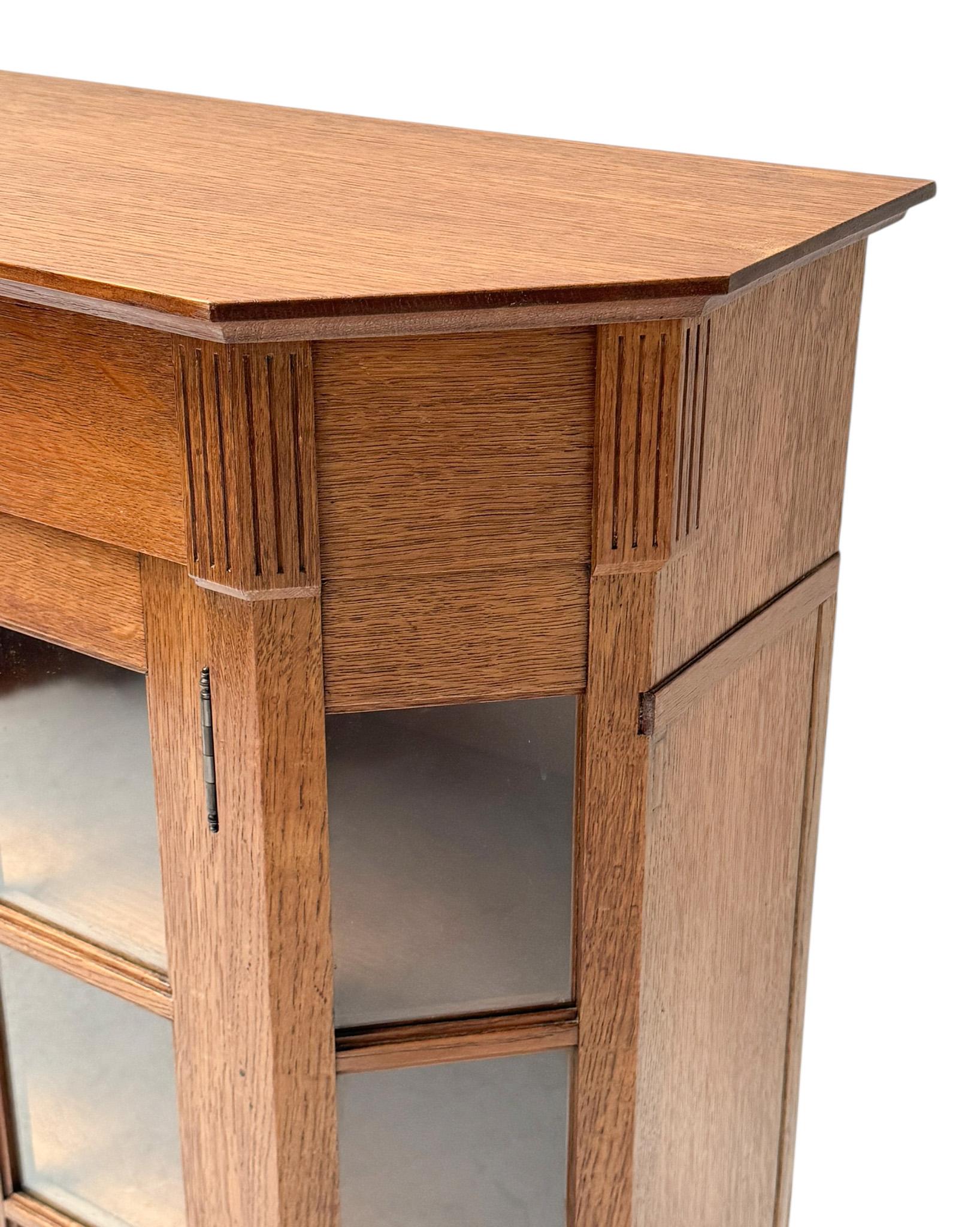 Armoire à une porte Art Nouveau par H. F. Jansen & Zonen Amsterdam, années 1900 en vente 4