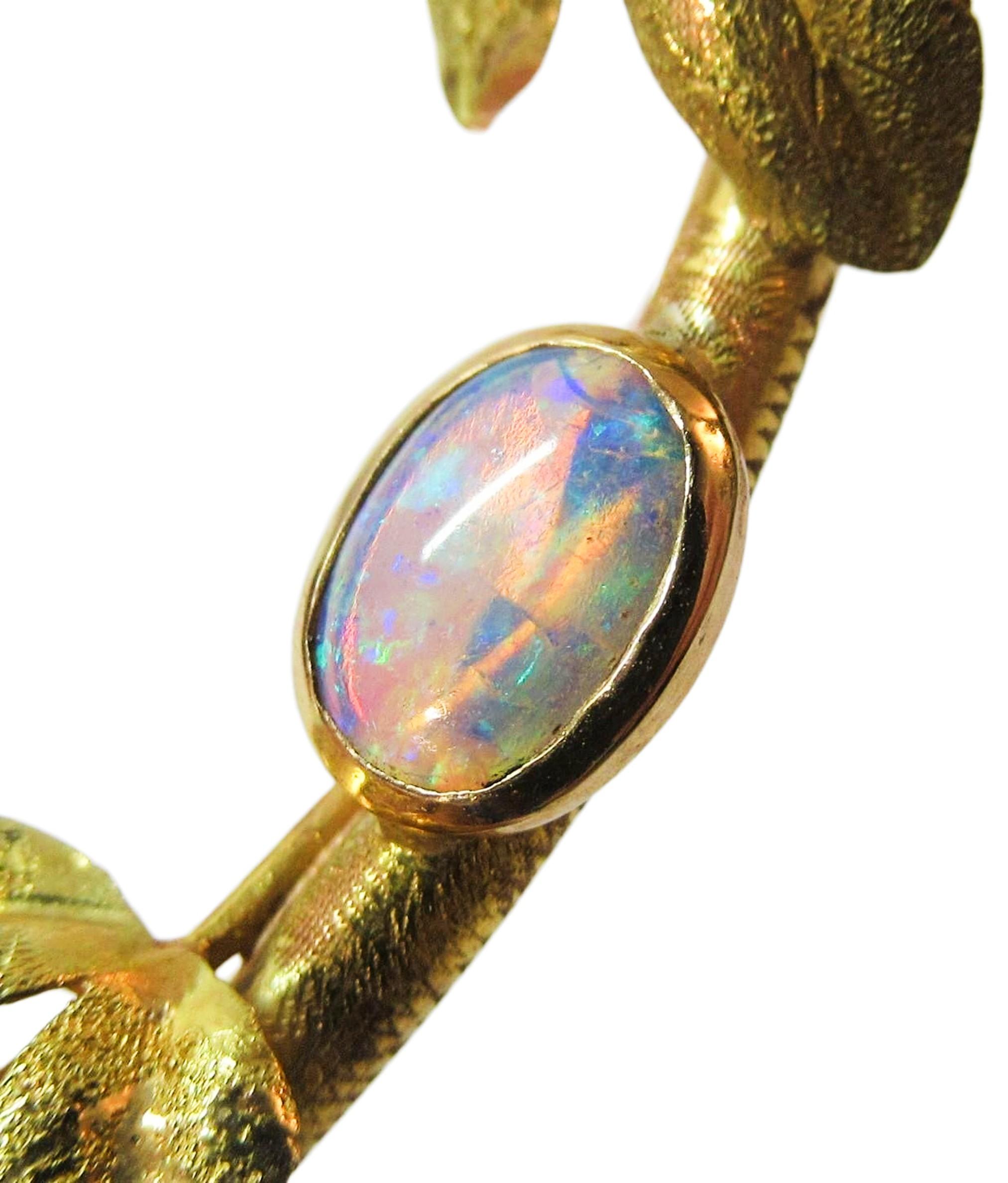 Art Nouveau Opal 18k Gold Leaves and Branch Finely Detailed Edwardian Pin Brooch For Sale 1