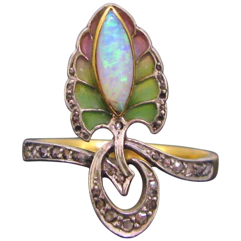 Art Nouveau Opal and Diamonds Plique a Jour Yellow Gold Platinum Enamel Ring