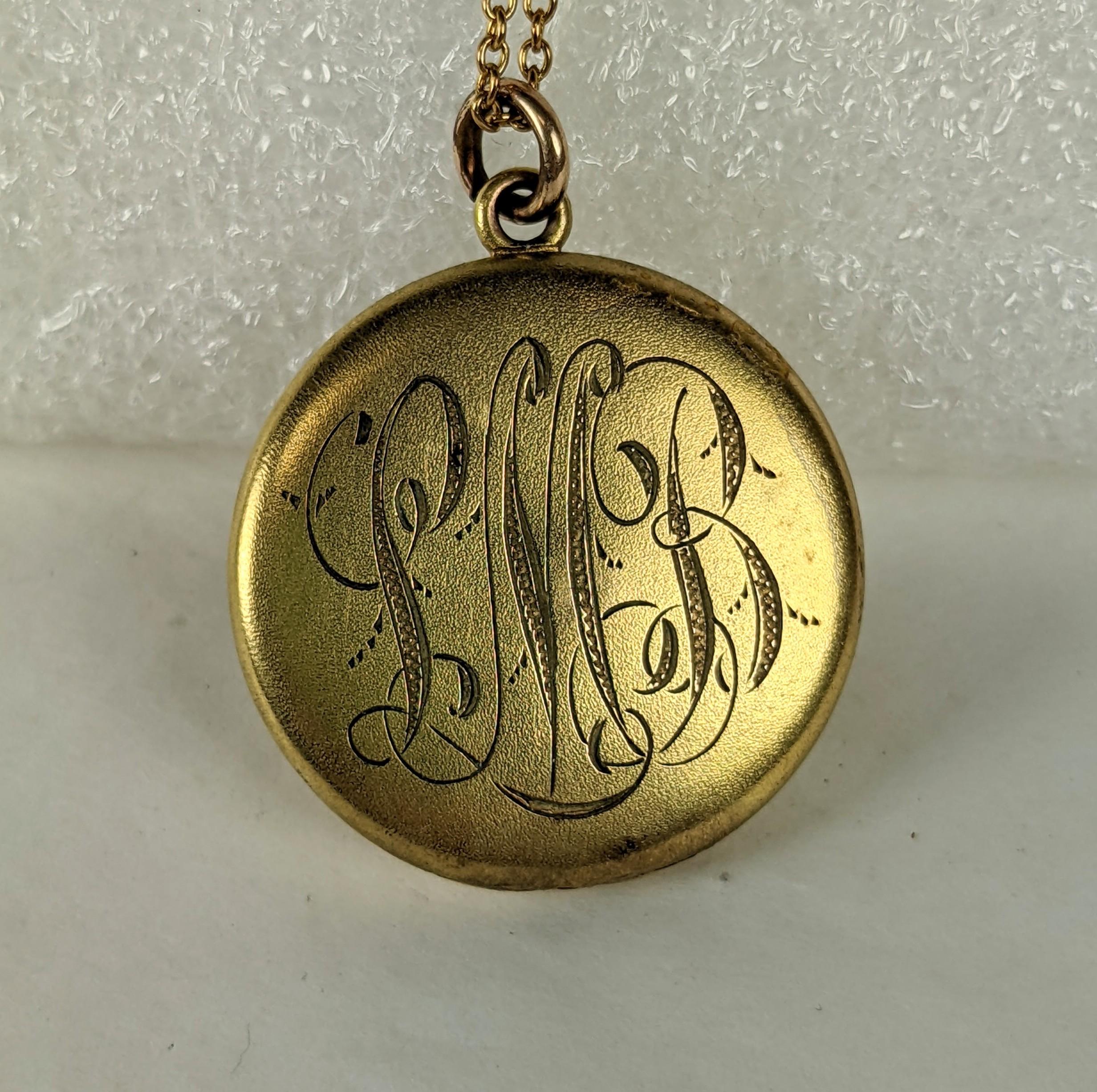 Art Nouveau Opal Bubbles Locket In Good Condition In New York, NY