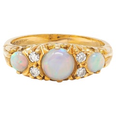 Antiker Jugendstil Opal Diamant 18 Karat Gelbgold Antiker Schnörkelring mit Schnörkeln