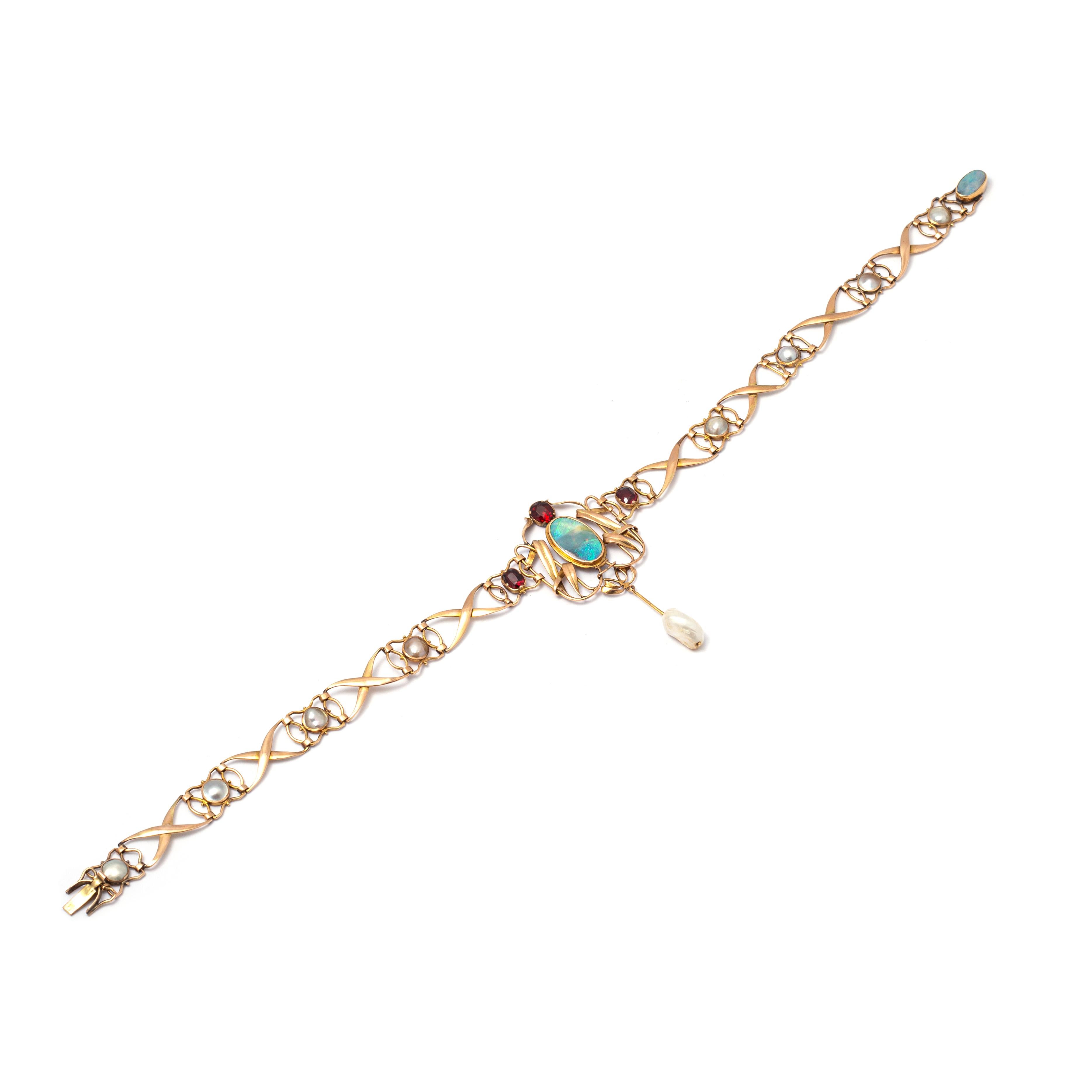 Cabochon Art Nouveau Opal Gold Necklace