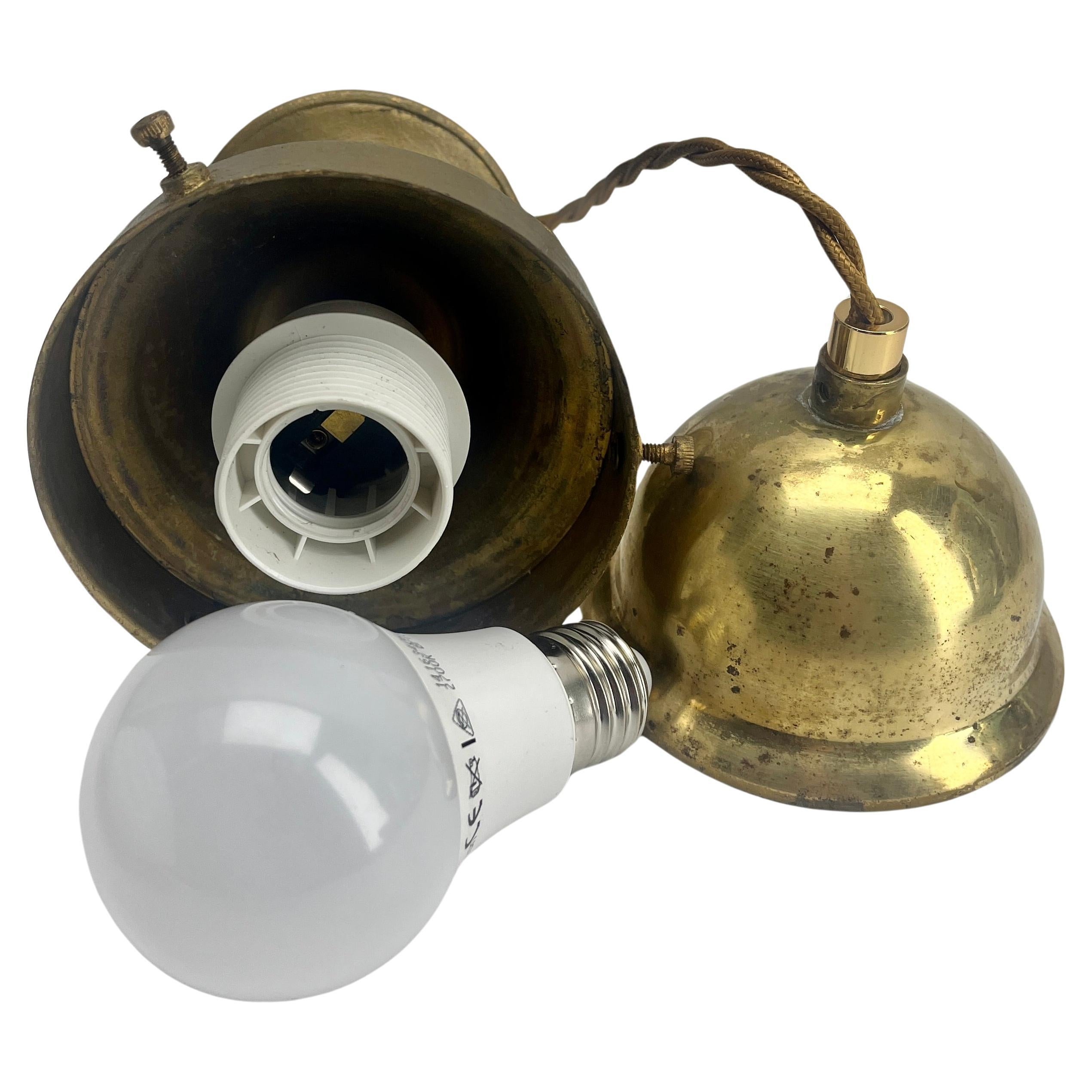 Lampada da soffitto opalina Art Nouveau, paralume in vetro Scailmont Belgium, anni '30 in vendita 7