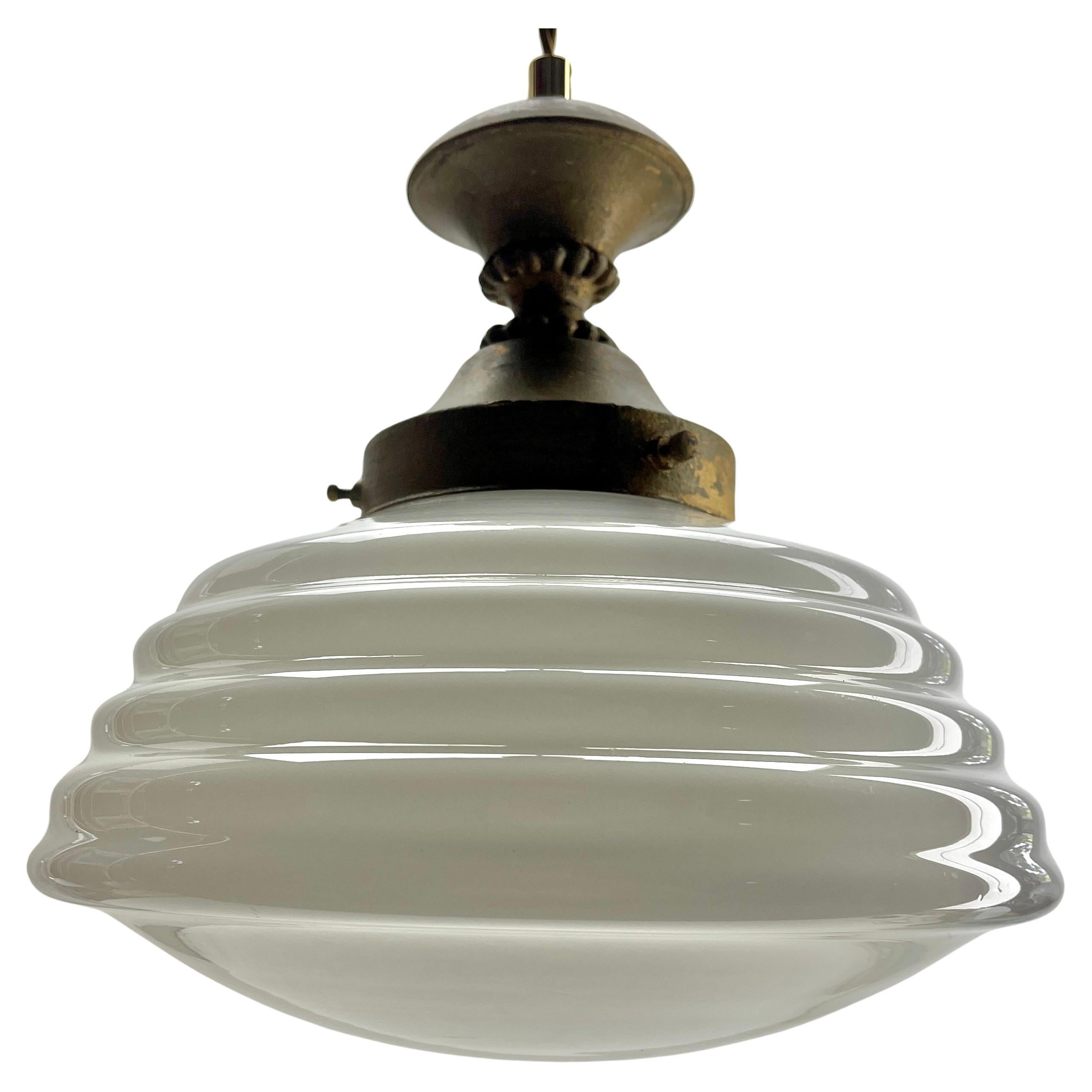Belga Lampada da soffitto opalina Art Nouveau, paralume in vetro Scailmont Belgium, anni '30 in vendita