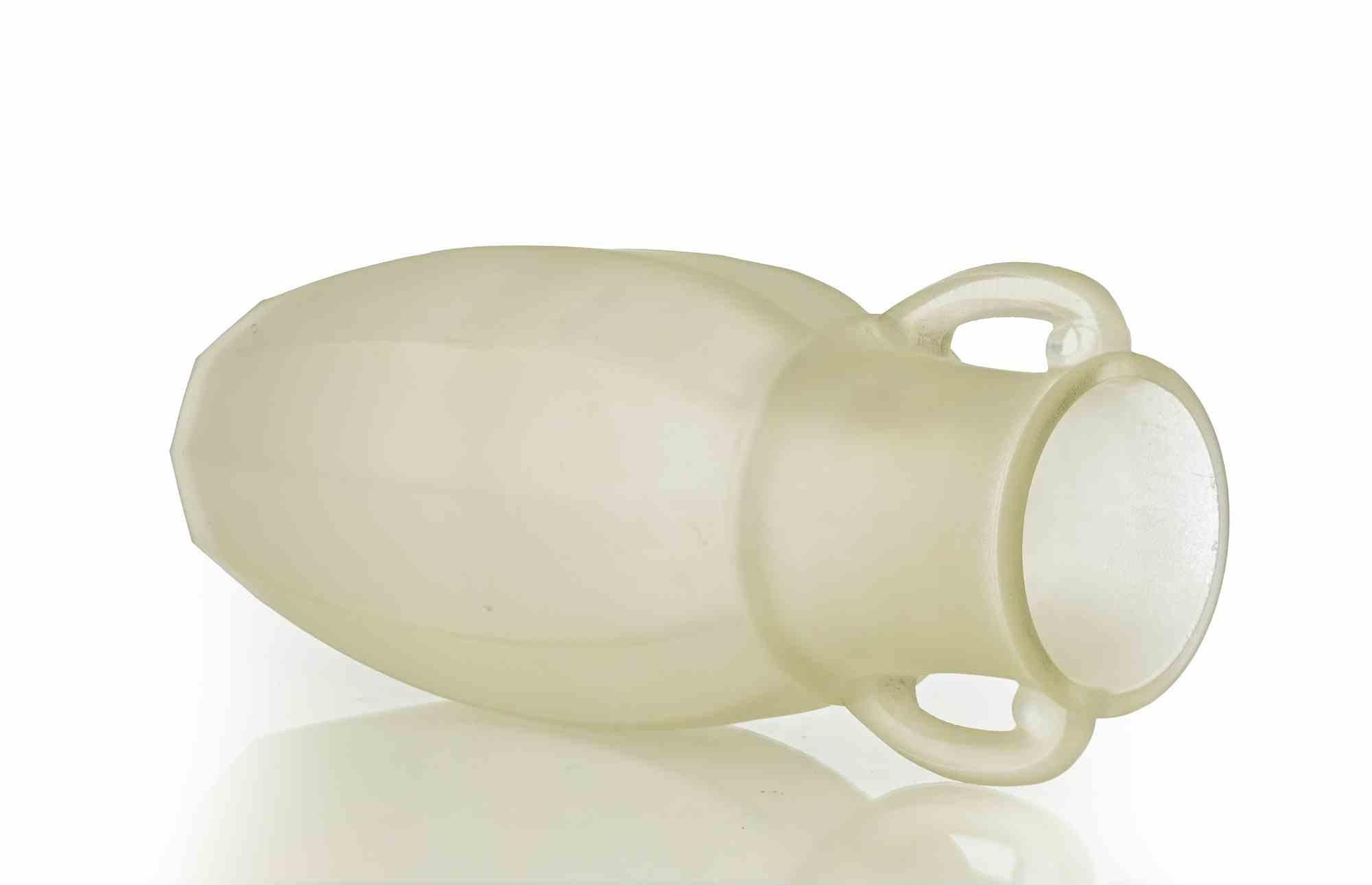 Art Nouveau Opaline glass vase realized in the early 20th Century.

Excellent condition.