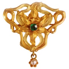 Art Nouveau Orchid Brooch in 18 Karats Matte Gold, Edwardian French Brooch