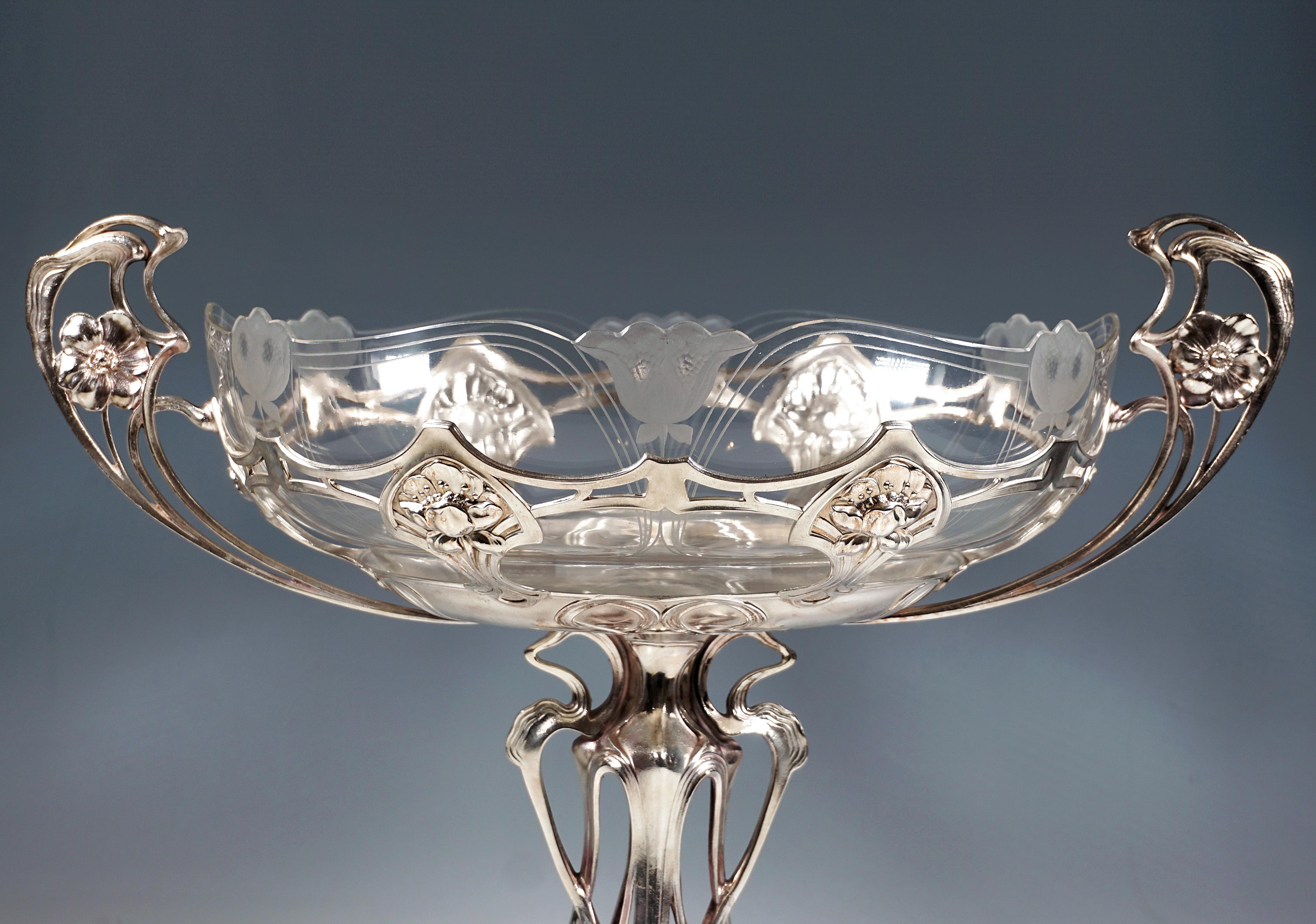 Art Nouveau Oval Fruit Stand With Original Cut Glass Bowl, WMF Germany, Ca. 1910 In Good Condition In Vienna, AT