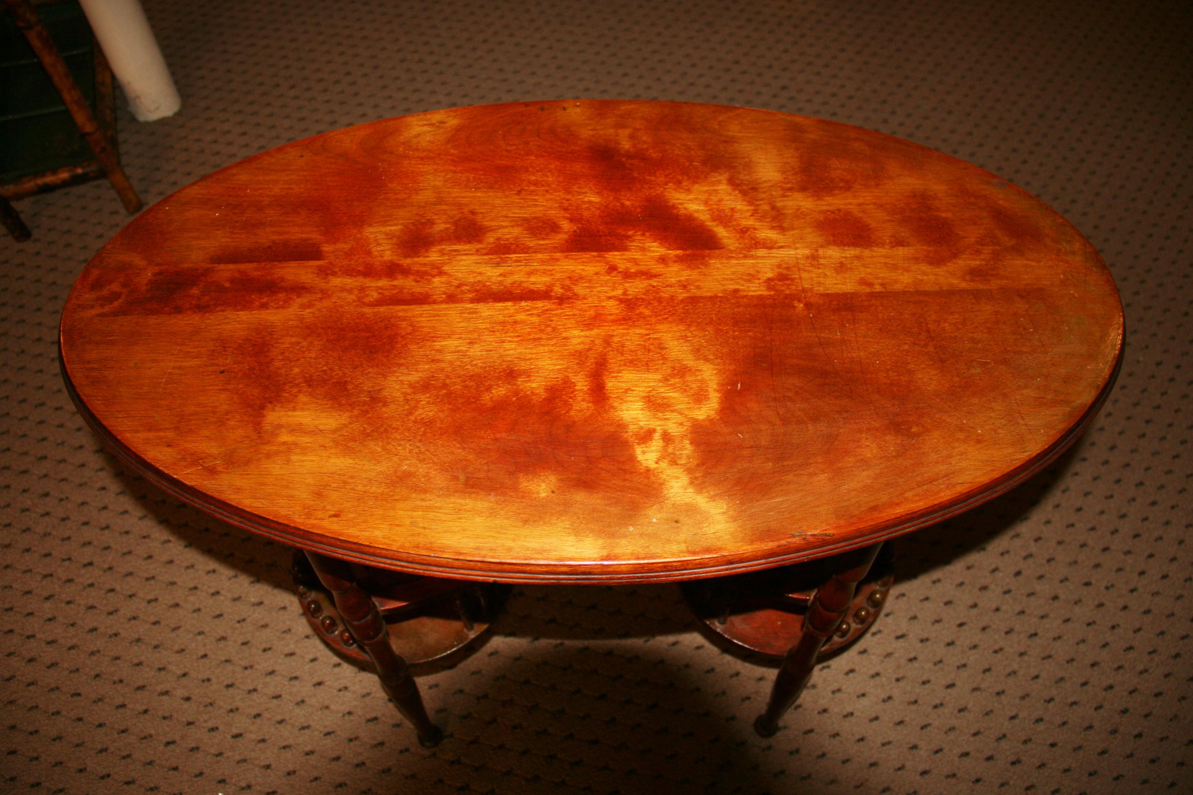 Art Nouveau Ovale  Table d'appoint/de salon en vente 10
