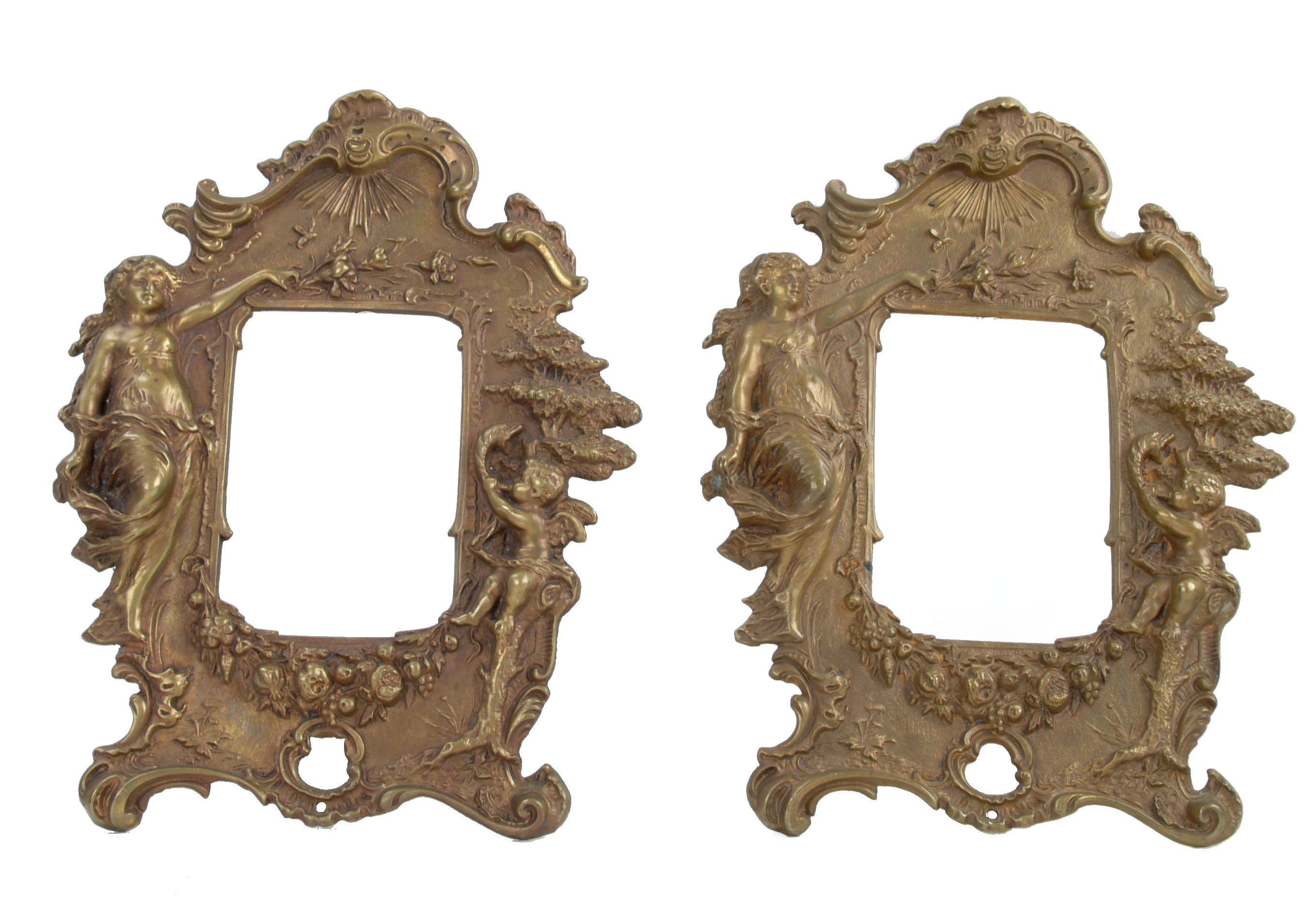Art Nouveau Pair of 1950s Bronze Picture Frames with Angel Motifs In Good Condition For Sale In Miami, FL