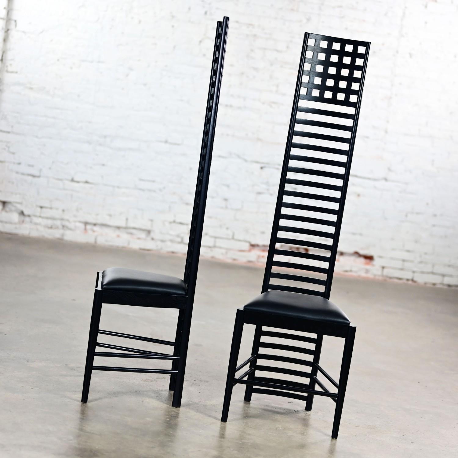 Inconnu Paire de chaises Hill House Charles Rennie Mackintosh avec cadres noirs