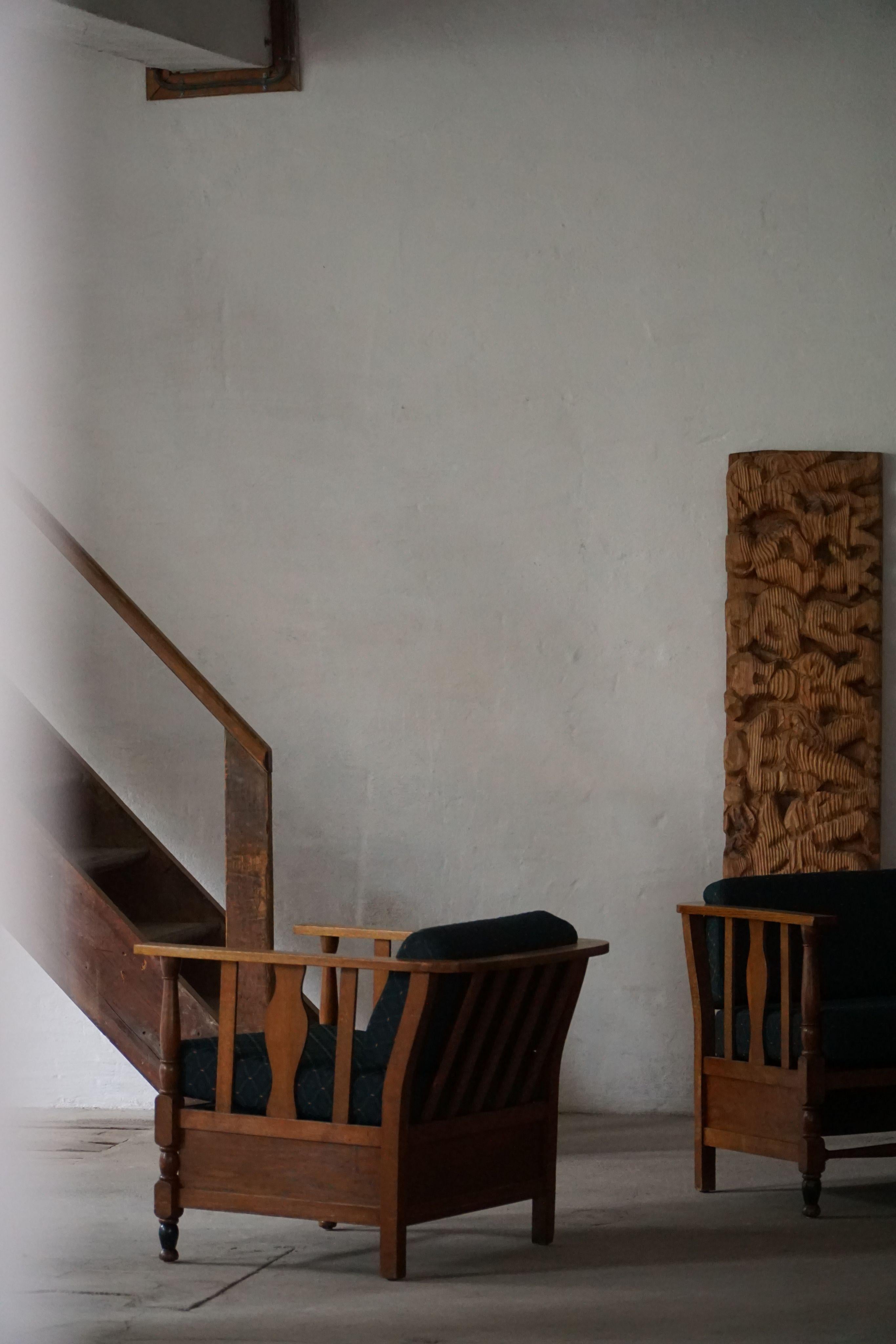 Art Nouveau, coppia di sedie da salotto in Oak, rivestite in Fabrice, anni '20 In condizioni buone in vendita a Odense, DK