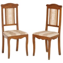 Paire de chaises d'appoint Art Nouveau en noyer, restaurées et neuves tapissées