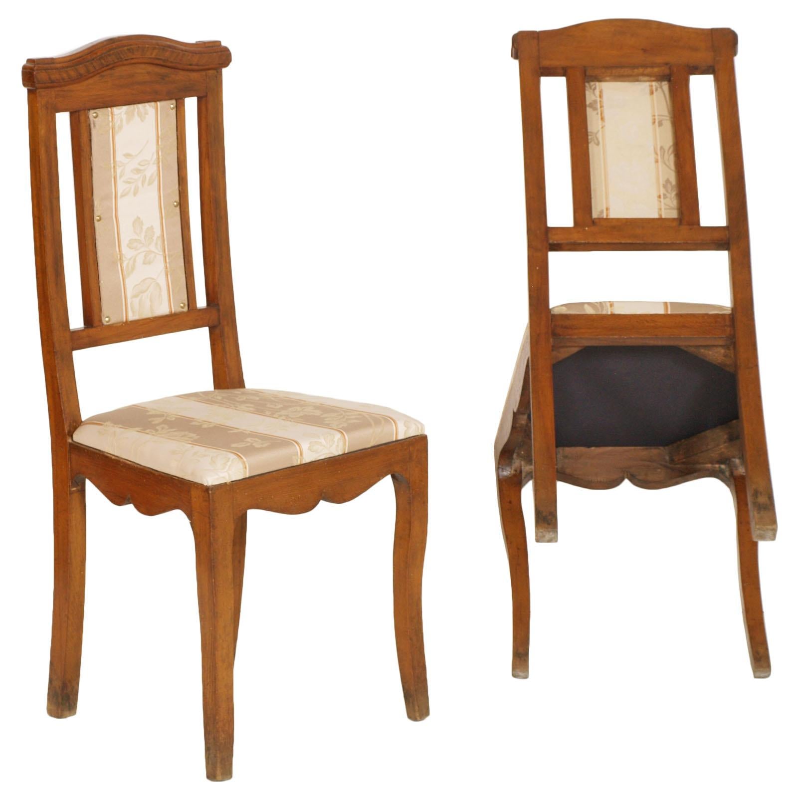Early 20th Century Art Nouveau Pair of Side Chairs in Walnut, Restored & New Upholstered For Sale