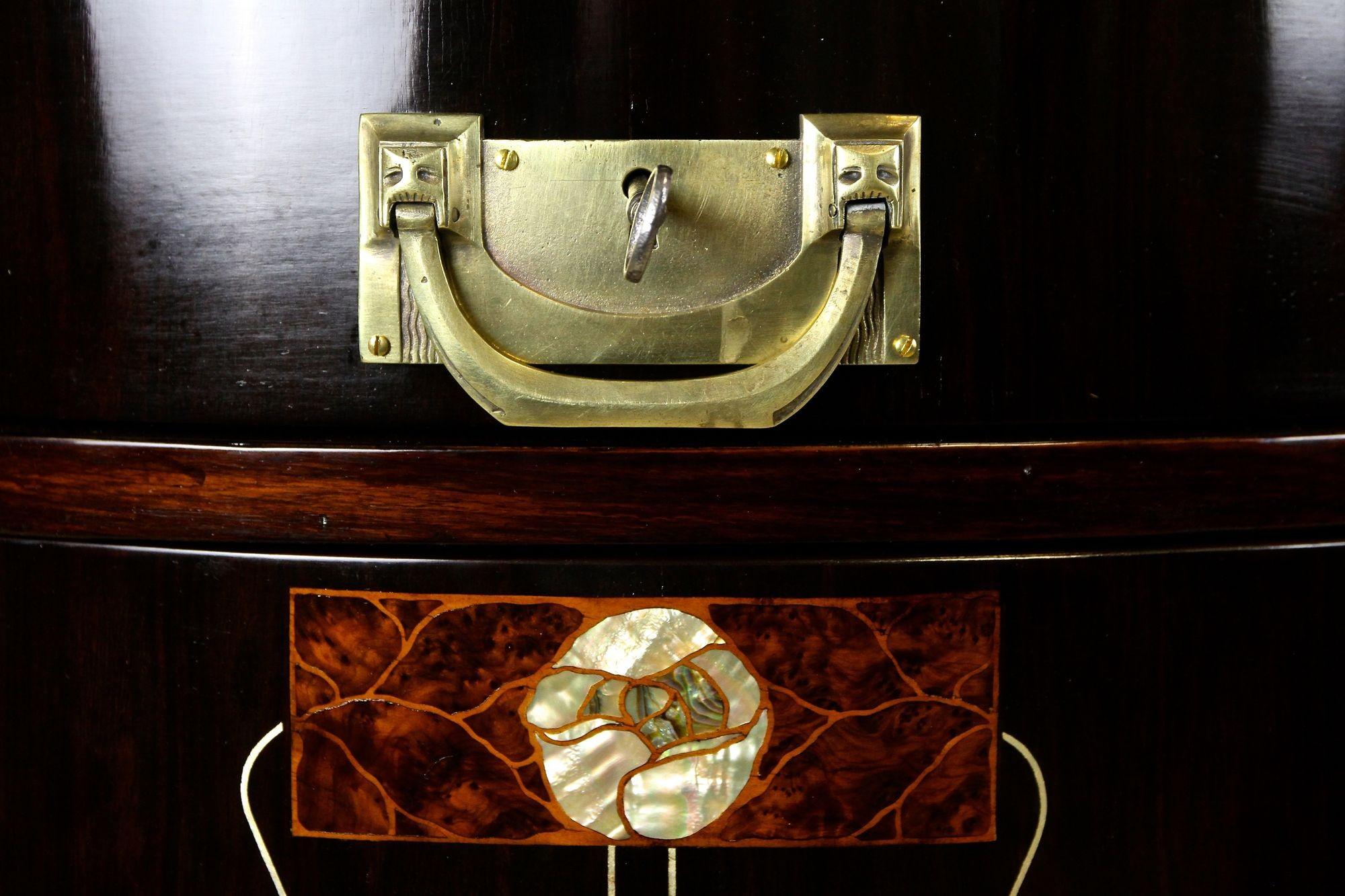 20th Century Art Nouveau Palisander Writing Desk with Mother of Pearl Inlays, Austria ca.1905