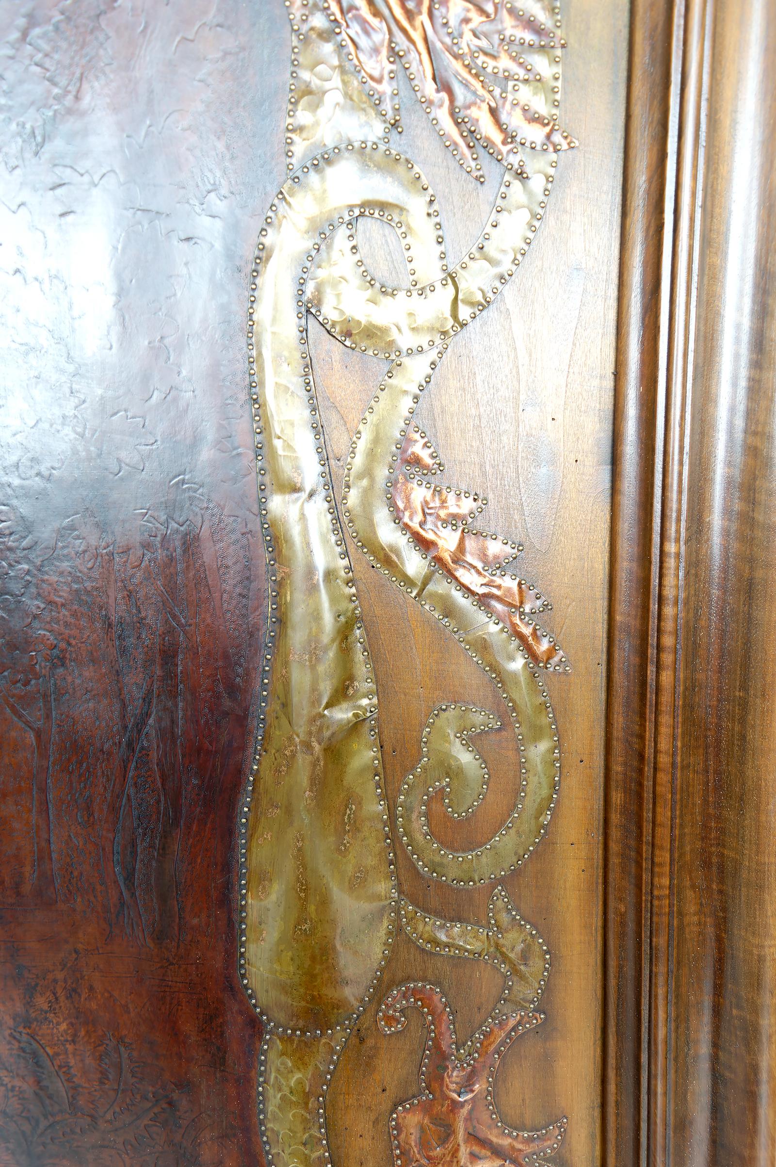 Jugendstil-Tafel, La Fontaines Fabel: Die Krähe und der Fuchs, Repoussé-Leder im Angebot 10