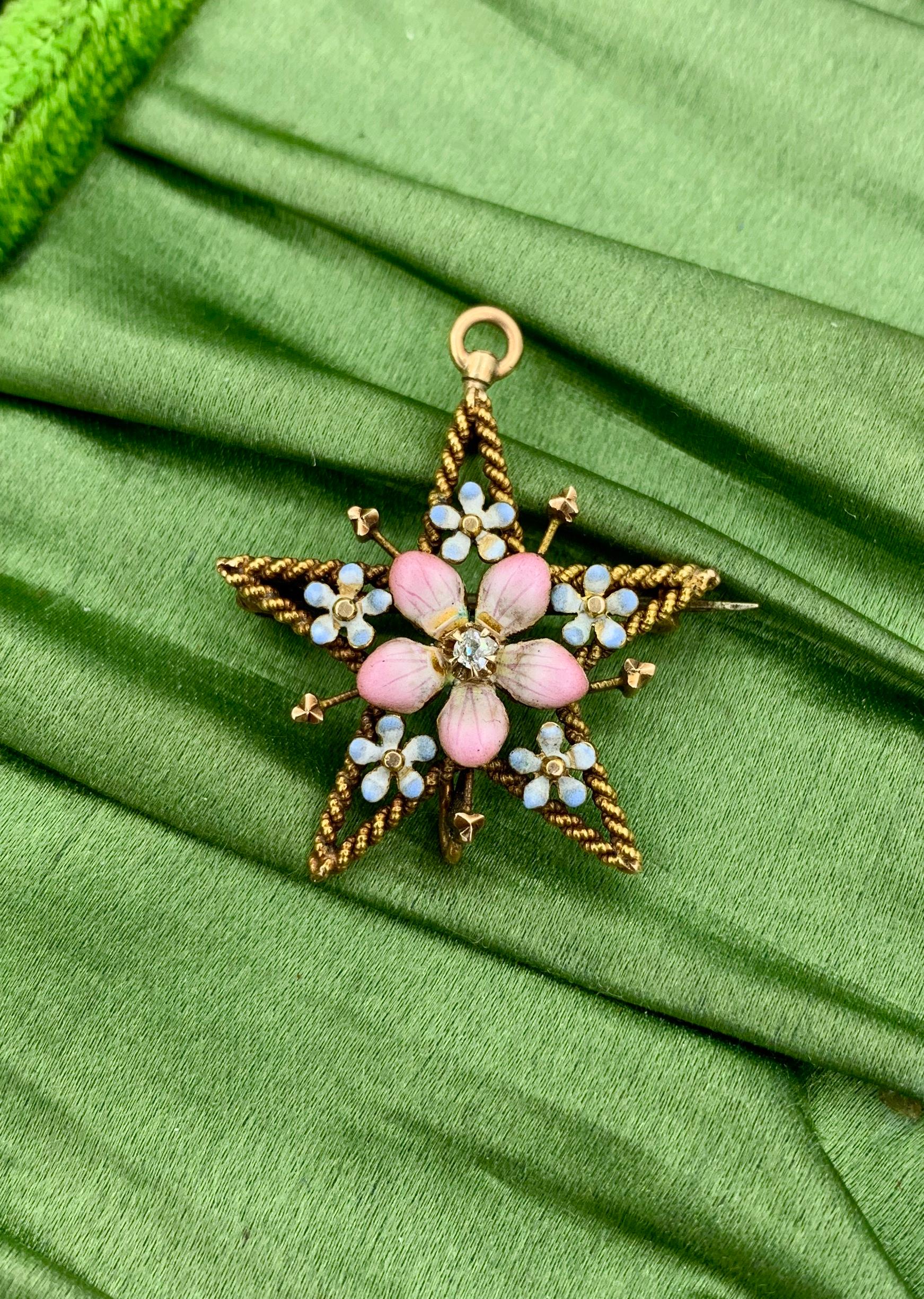 Art Nouveau Pansy Forget-Me-Not Flower OMC Diamond Enamel Pendant 14K Gold In Good Condition For Sale In New York, NY