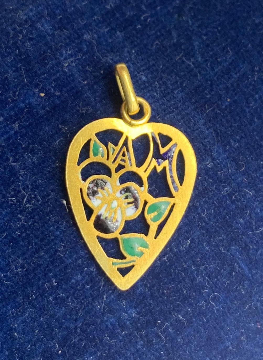 Women's Art Nouveau Pansy Heart Plique-a-jour Enamel Flower Pendant 14 Karat Gold For Sale