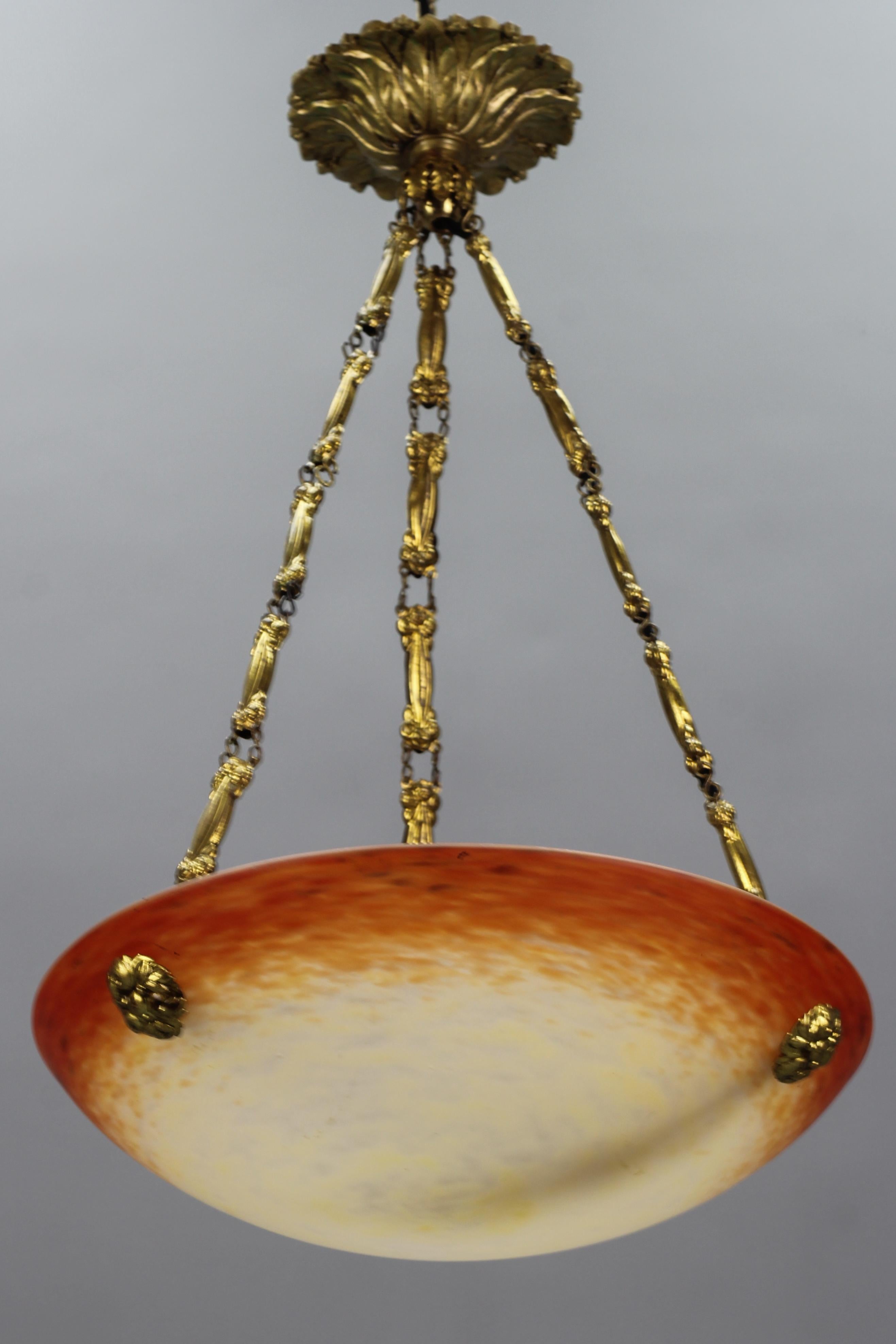 Art Nouveau Pate de Verre Glass Bowl Pendant Light by Charles Schneider, 1920s In Good Condition For Sale In Barntrup, DE