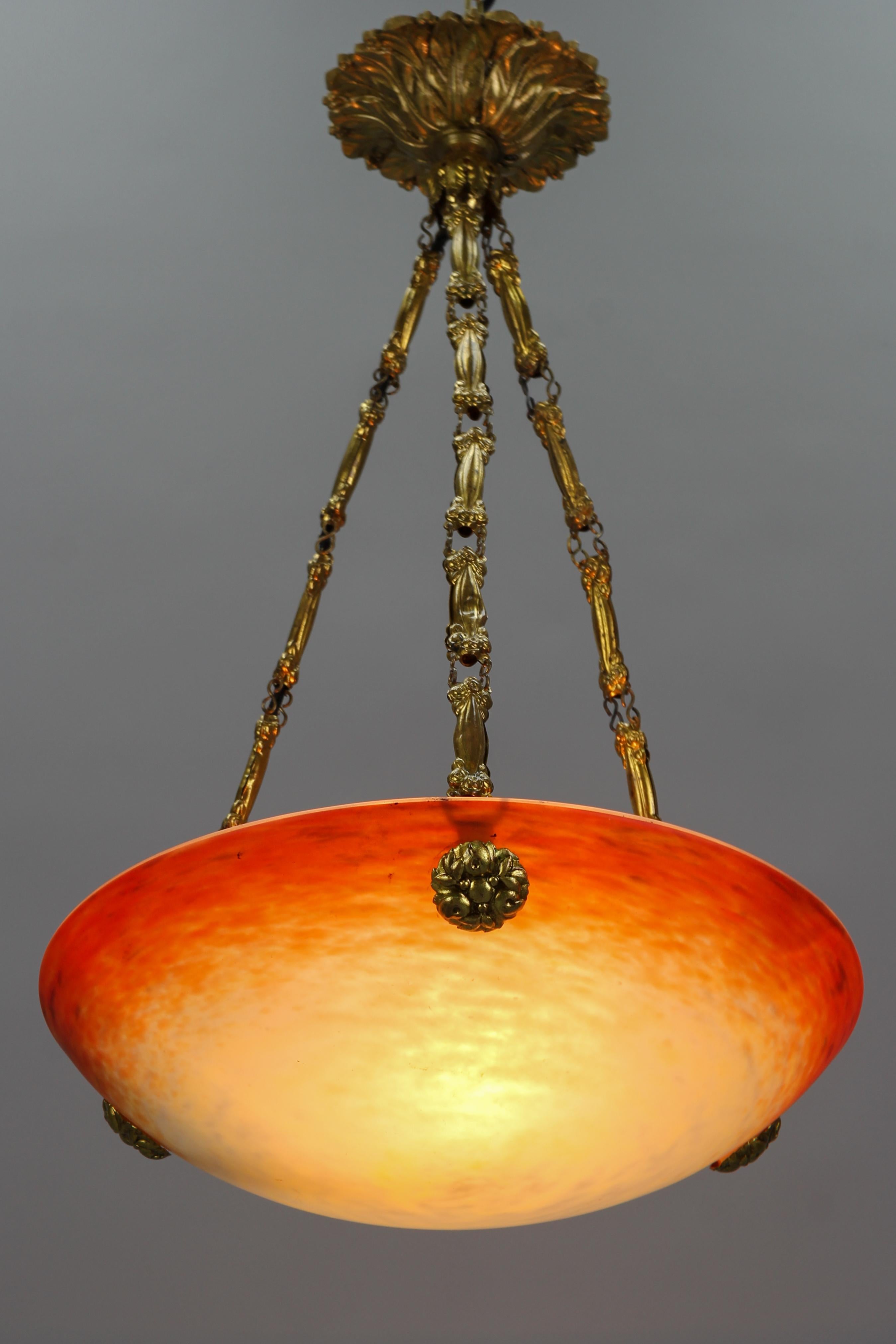 Art Nouveau Pate de Verre Glass Bowl Pendant Light by Charles Schneider, 1920s For Sale 2