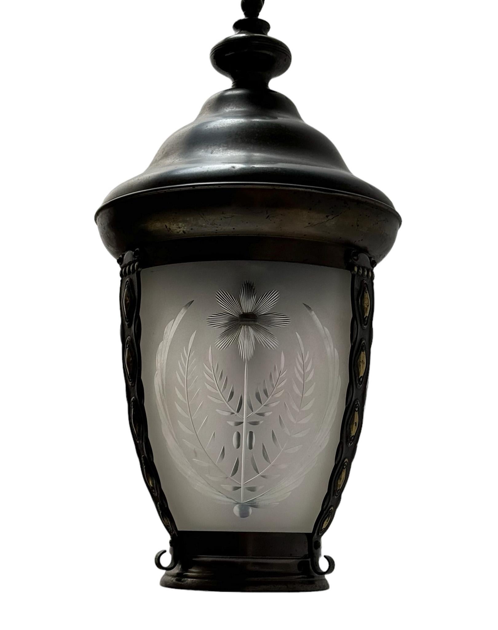 Art Nouveau Patinated Brass Hall Lantern, 1900s For Sale 4