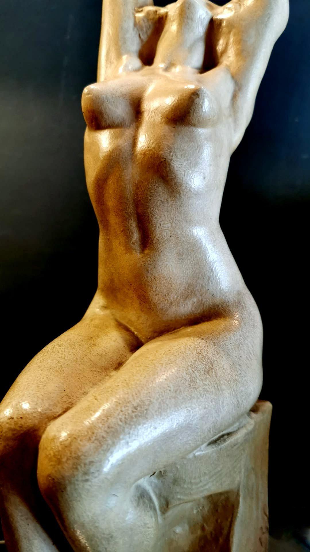 Sculpture en plâtre patiné Art nouveau de Paris de Joseph Zomers, Belgique en vente 2