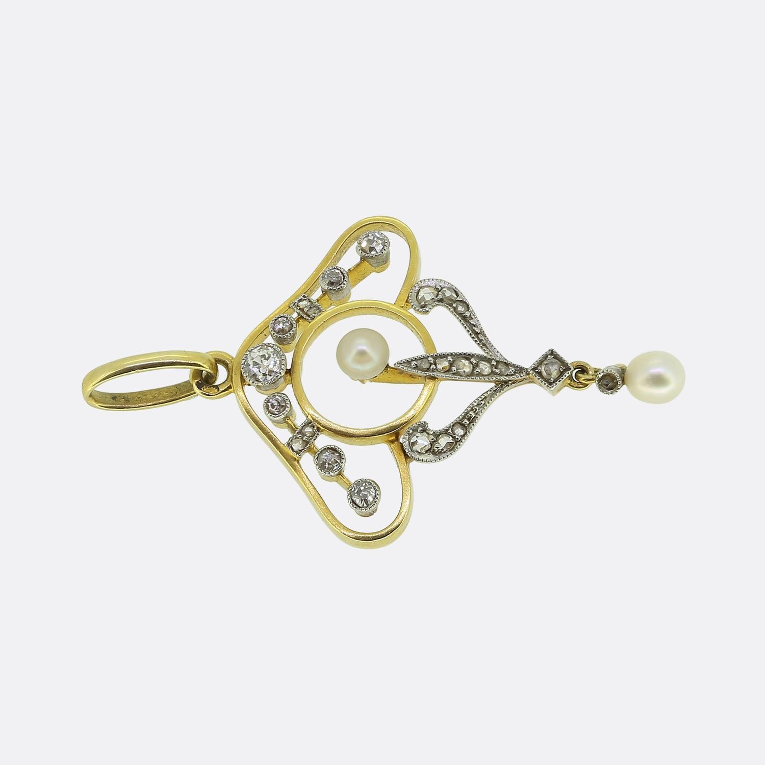 Taglio rotondo Ciondolo a goccia con perle e diamanti in stile Art Nouveau in vendita