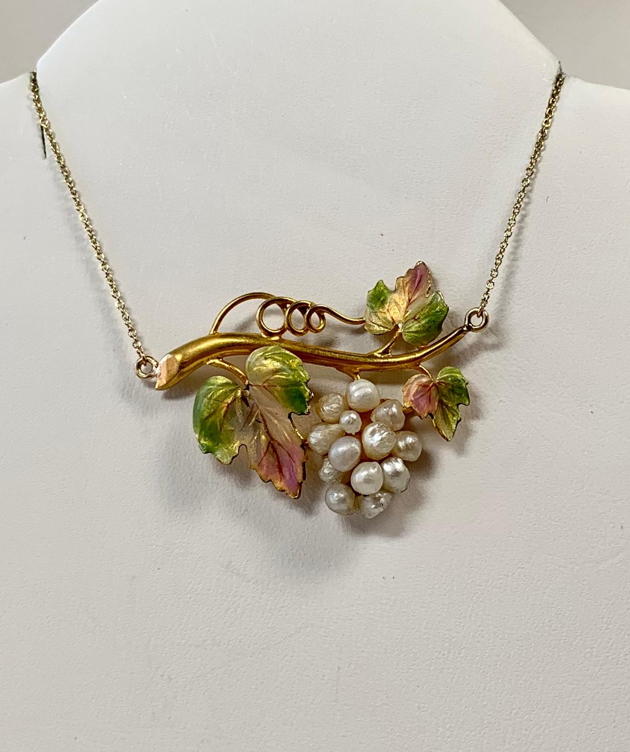 Art Nouveau Pearl Grape Cluster Vine Enamel Pendant Necklace Antique Gold For Sale 2