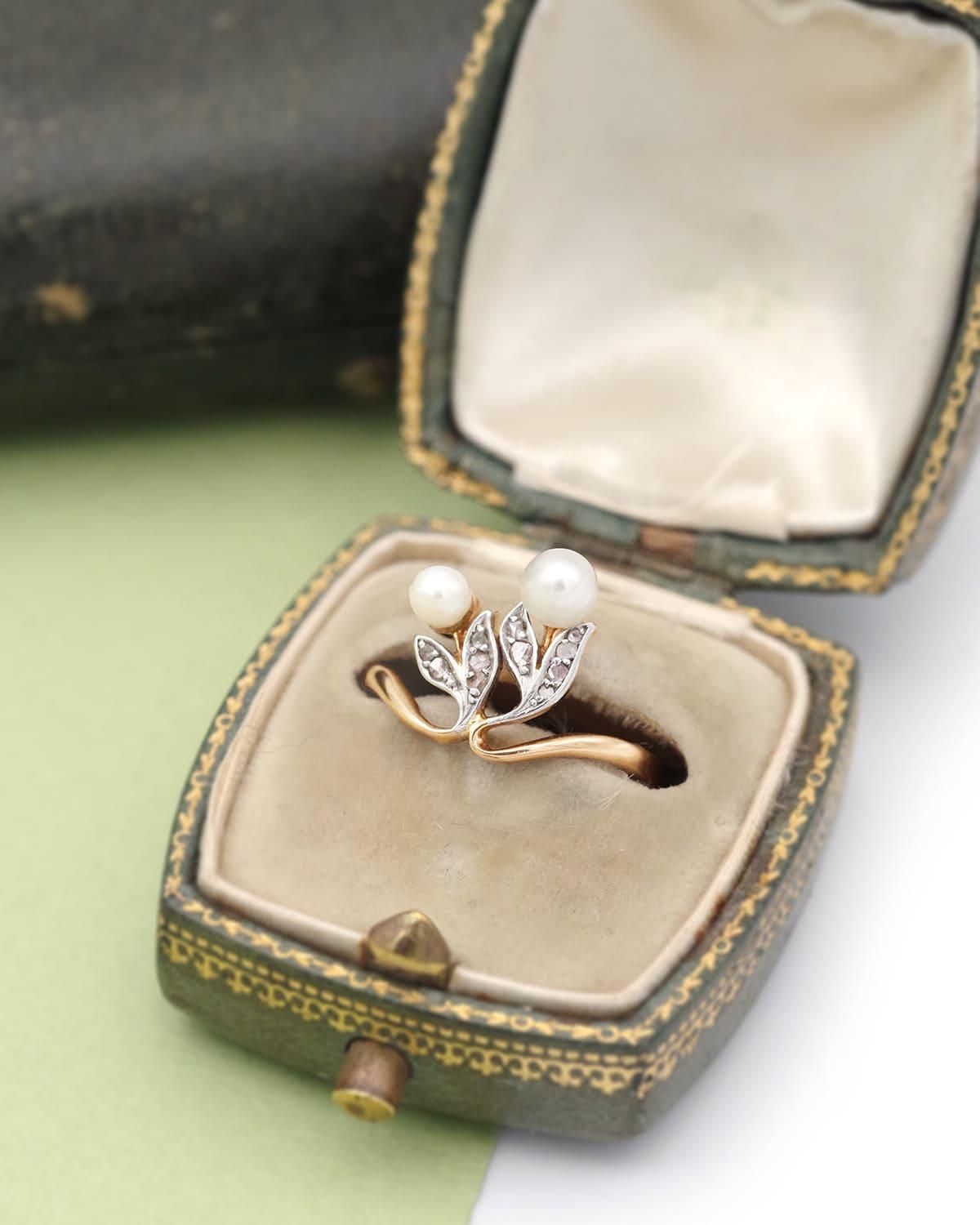 Anello con perle Art Nouveau in oro 18k e platino, anello edoardiano in vendita 3