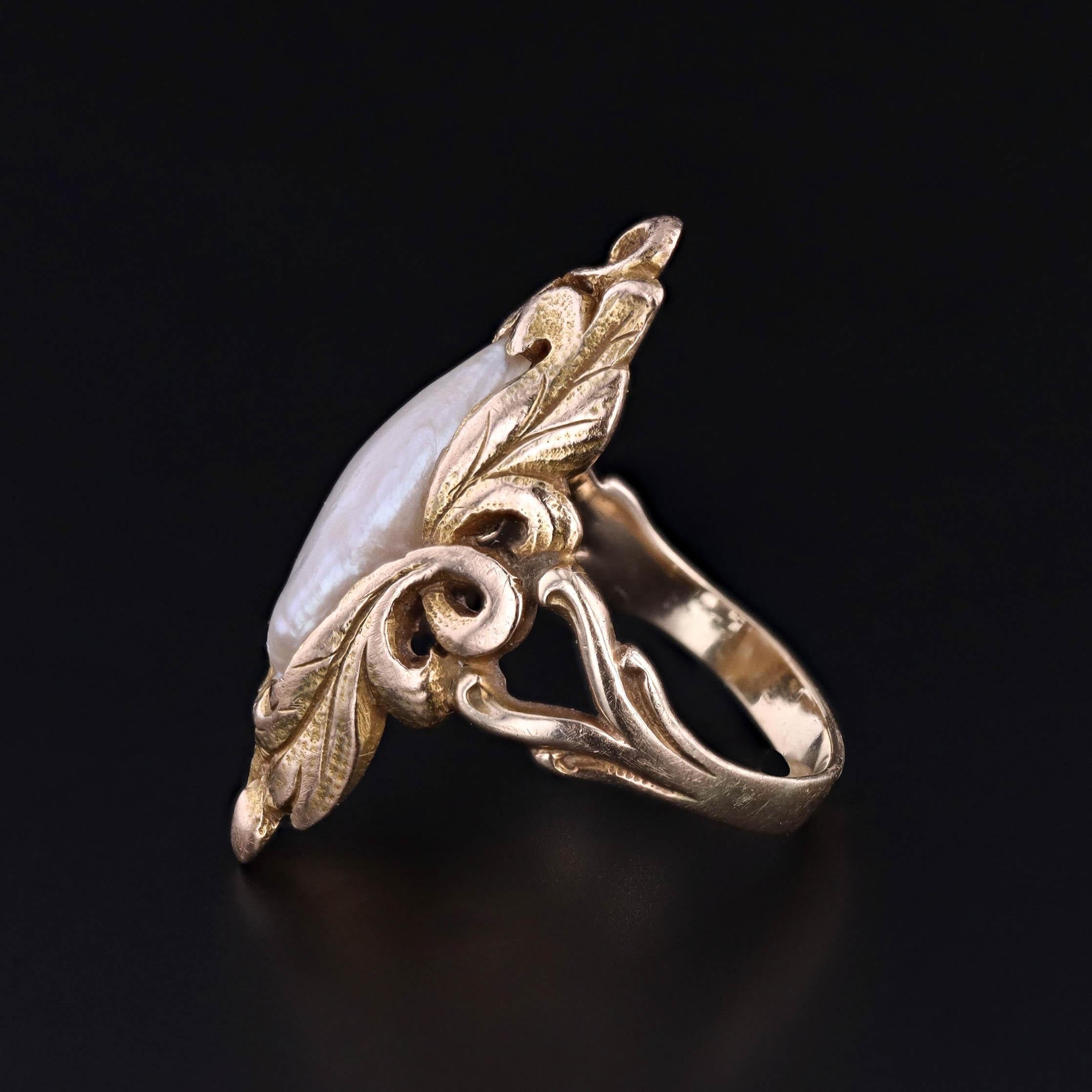 Grezzo Anello Art Nouveau con perle in oro 14k in vendita