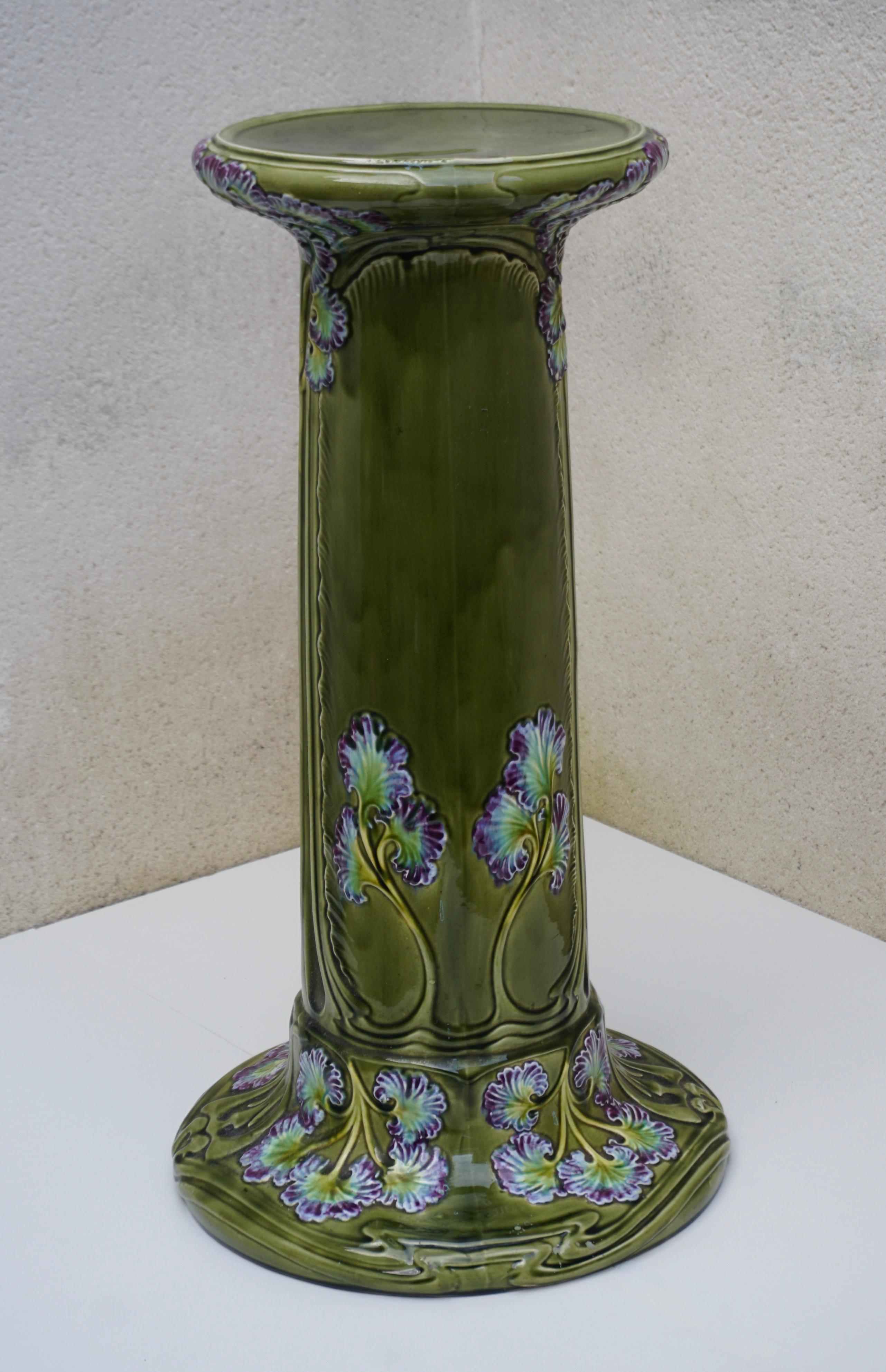 Art Nouveau pedestal in ceramic, in the Massier style, Vallauris, circa 1900.  

Height 28.7