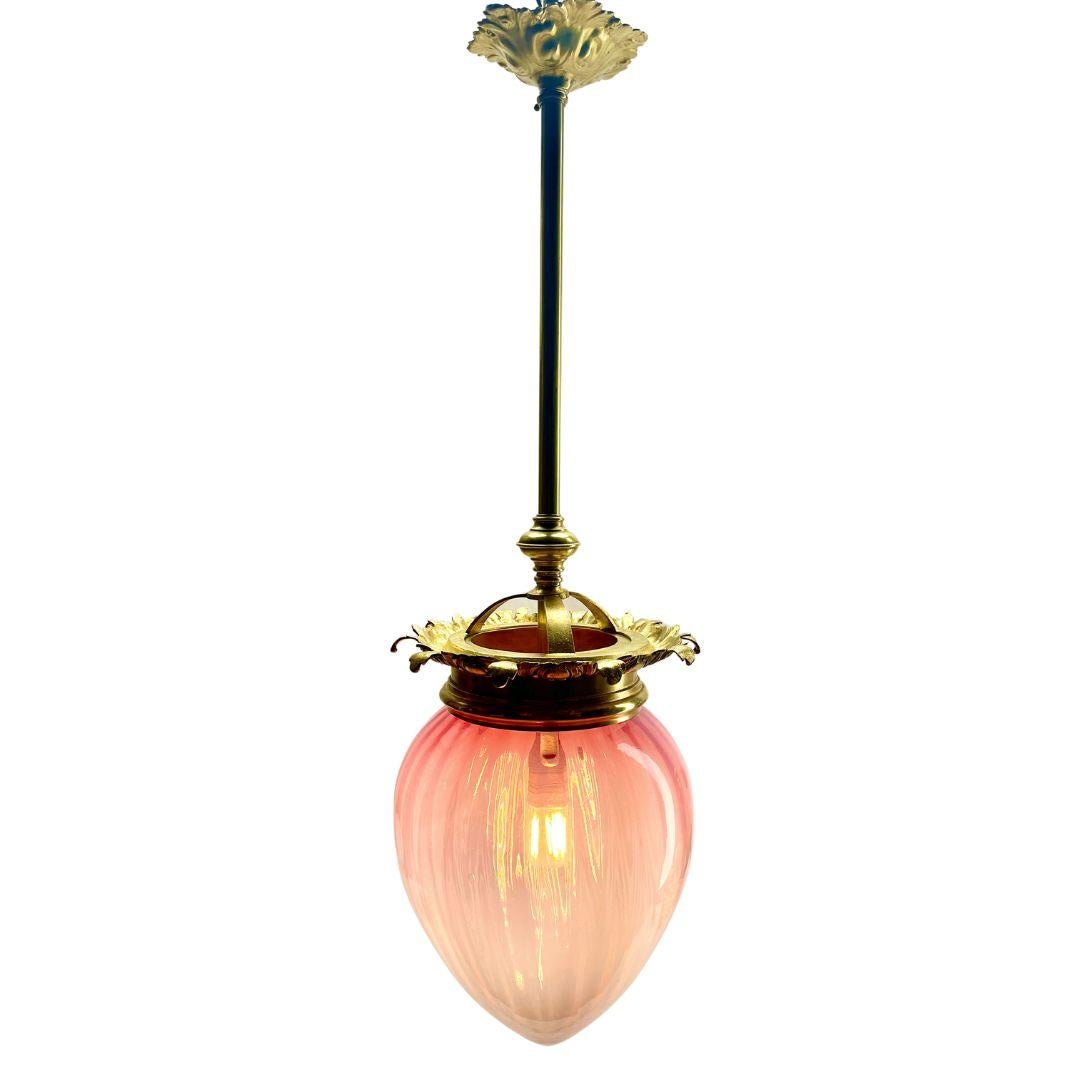 Lampe à suspension Art nouveau attribuée au Val Saint Lambert, années 1900 en vente