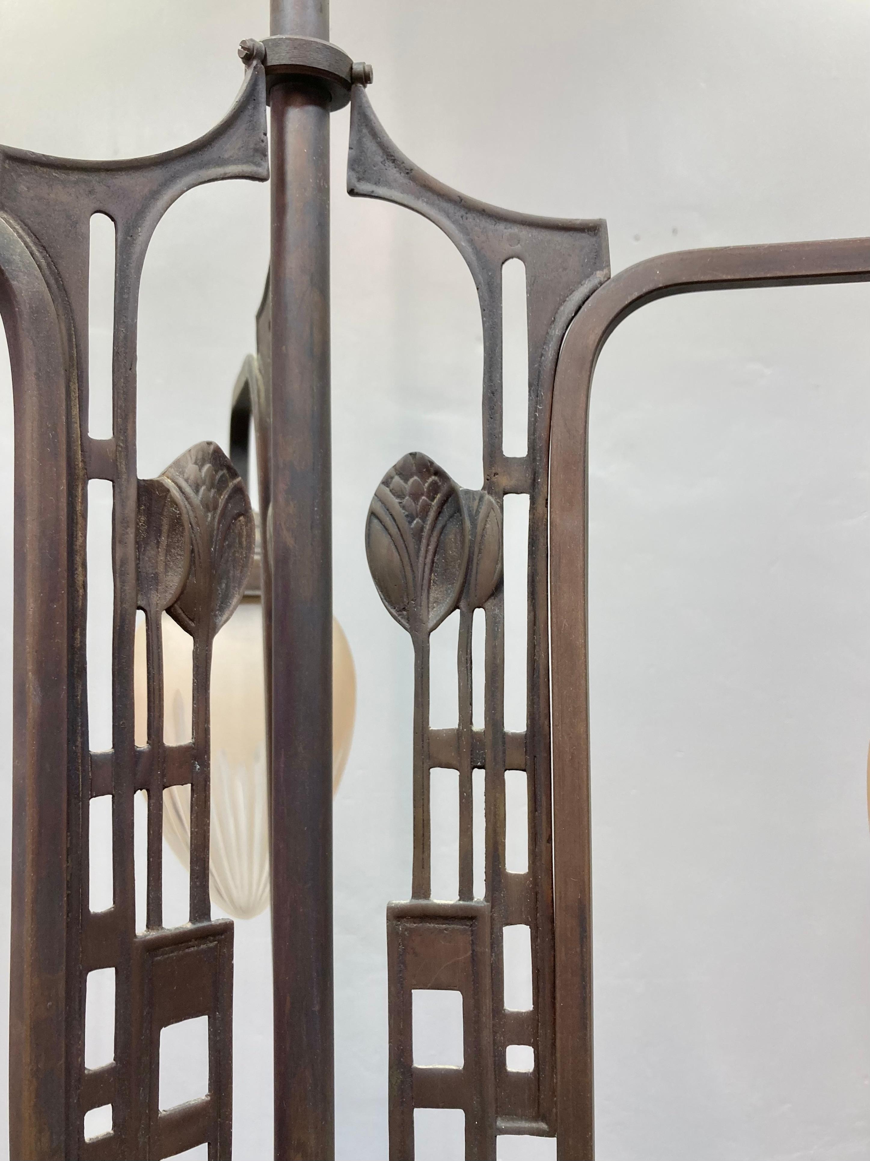 Art Nouveau Pendant Lamp In Good Condition For Sale In Alhambra, CA